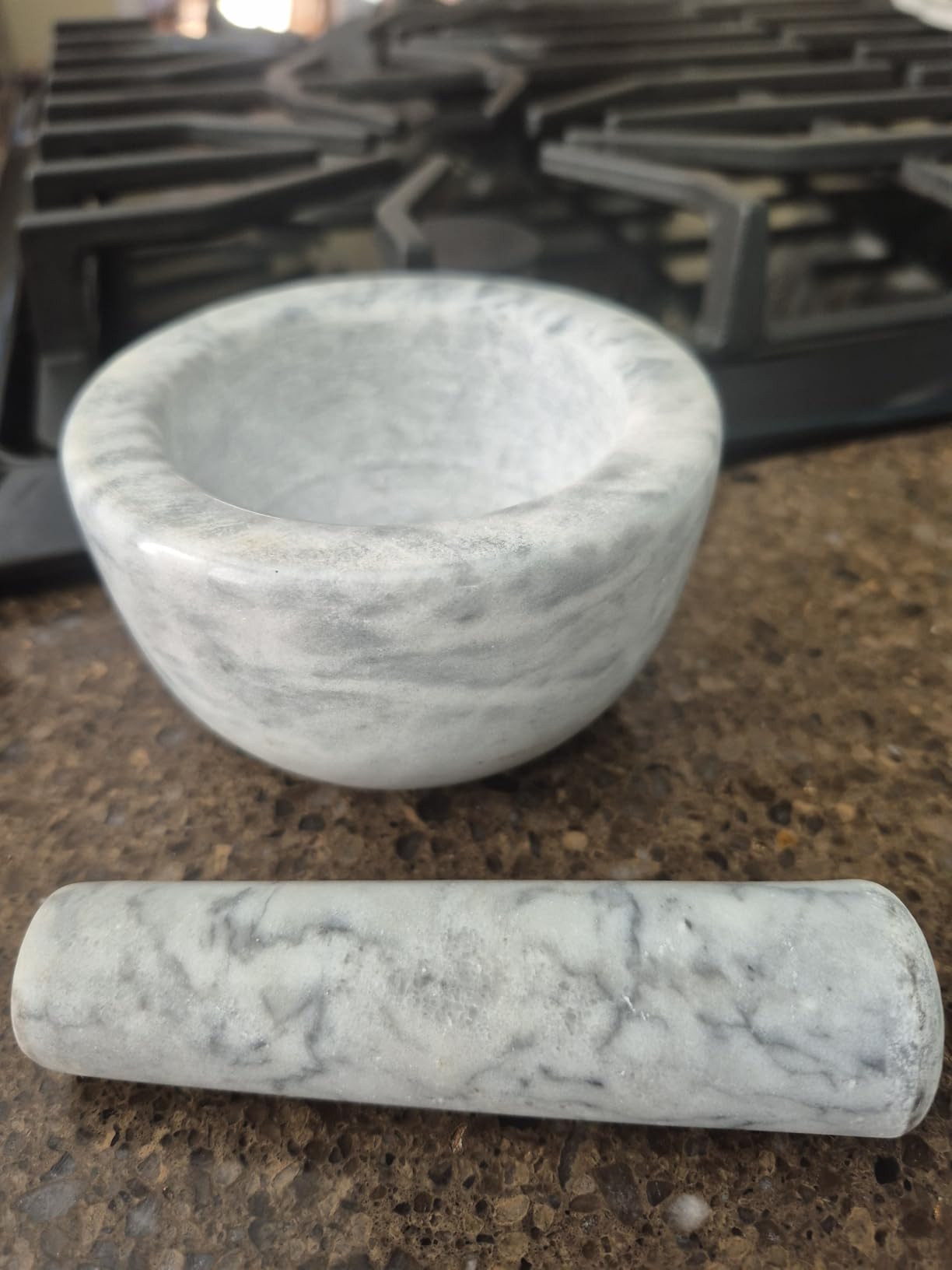 Tera Marble Mortar and Pestle Set Small Bowl Solid Stone Grinder Spice Herb Grinder Pill Crusher (Black, Diameter 4.64