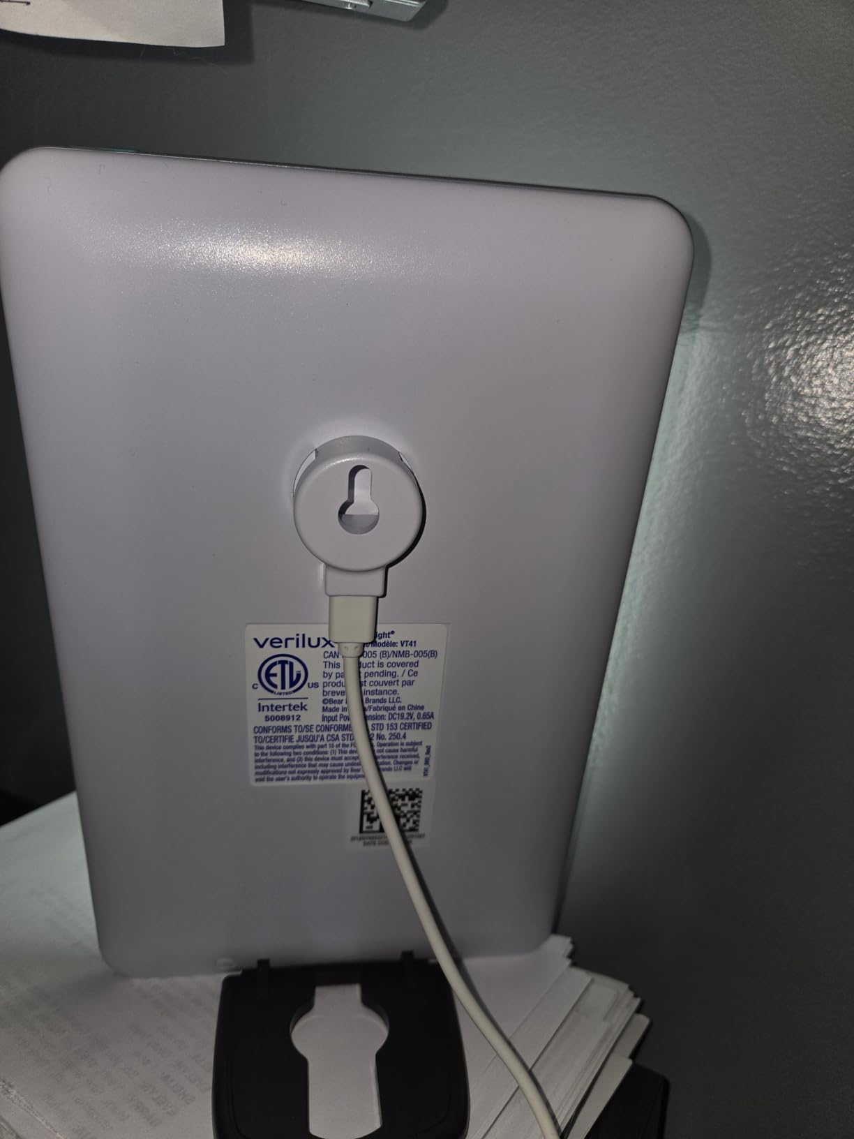Verilux HappyLight Lumi Plus - Light Therapy Lamp with 10,000 Lux, UV-Free, LED Bright White Light with Adjustable Brightness, Countdown Timer, & Detachable Stand customer photo 1