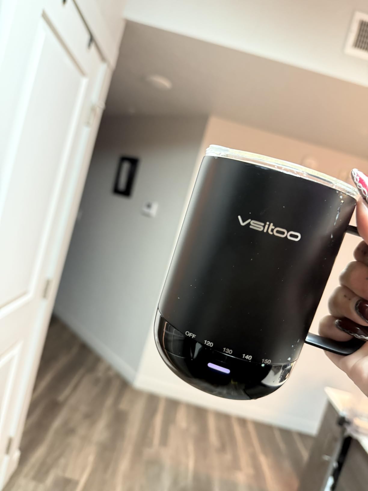 Vsitoo S3 Pro 16oz Smart Self Heating Coffee Mug, Heated Coffee Mug with Auto-Sensing AI Heats Drinks to 120-150°F Hands-Free. Perfect for Home/Office, Ideal Gift for Men/Women, Black customer photo 2