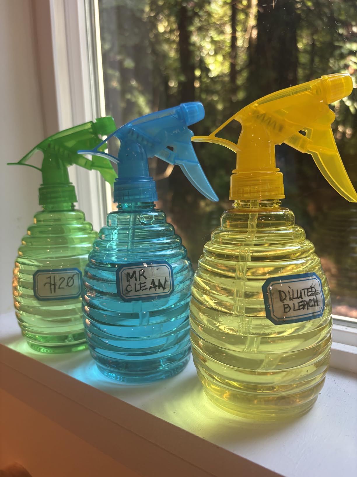 Spray Bottles - 3 Pack, 16 oz - Mist/Stream, Bright Colors, Sturdy, Leak Proof, BPA Free, For Cleaning, Plants, Pet, Vinegar, BBQ, Hair, Cooking - Perfect Size, Easy to Use. With Labels, Funnel customer photo 2