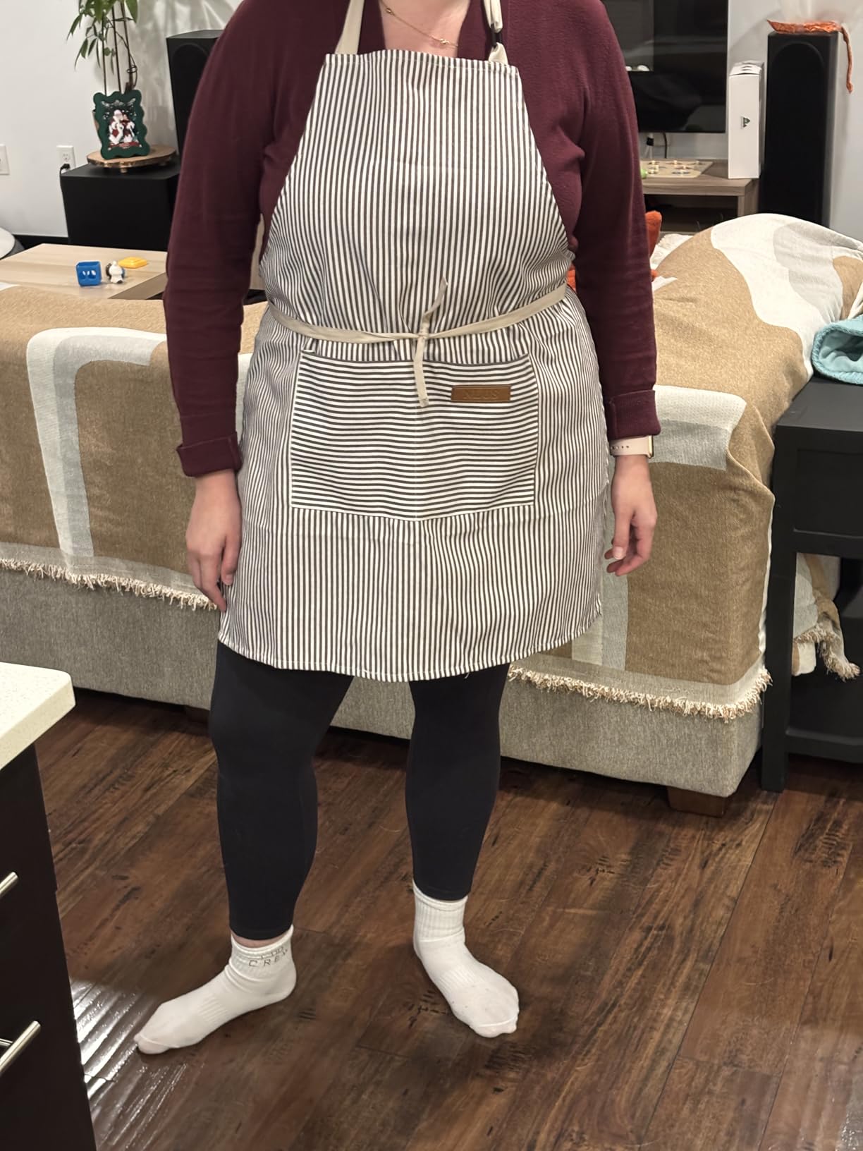 NLUS 2 Pack Kitchen Cooking Aprons, Adjustable Bib Soft Chef Apron with 2 Pockets for Men Women(Black/Brown Stripes) customer photo 1
