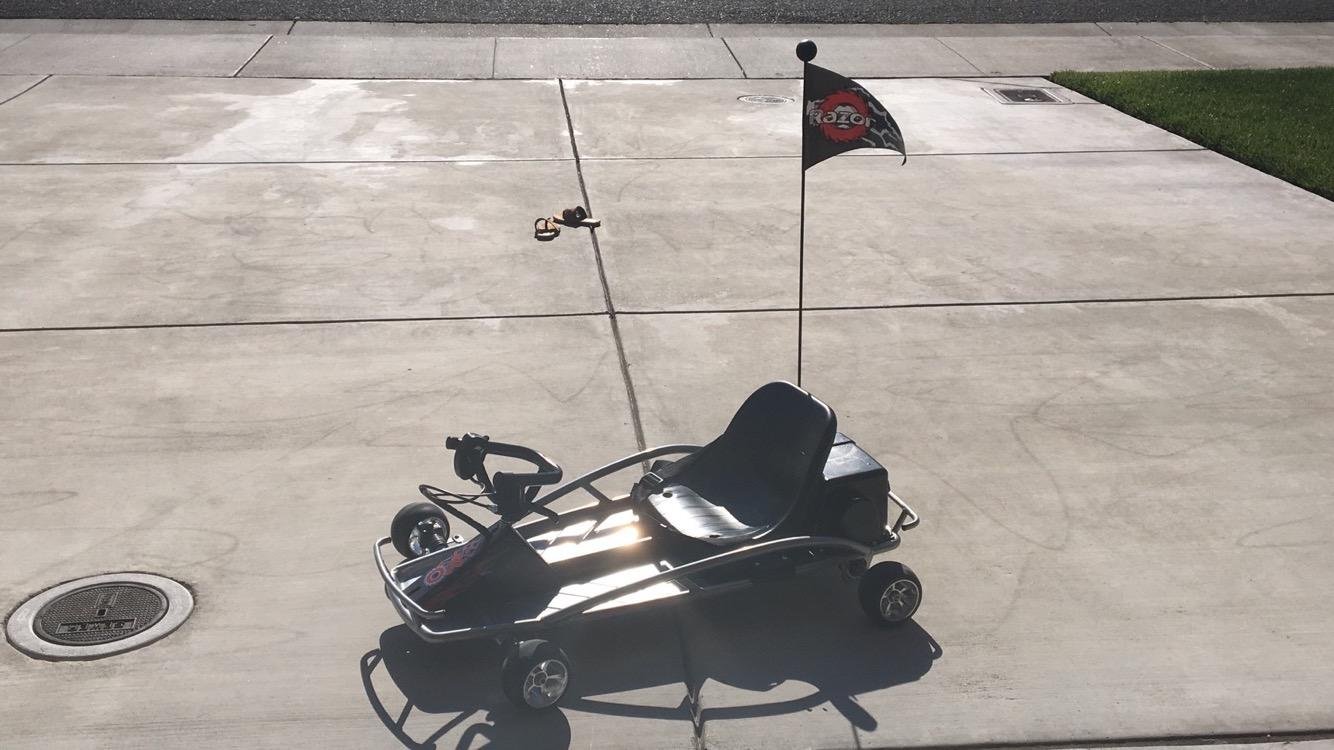Razor Ground Force One - Electric Go-Kart for Ages 8+, Up to 12 MPH, Up to 40 Minutes of Continuous Use, Variable Speed Throttle, 24V Rechargeable Battery customer photo 1