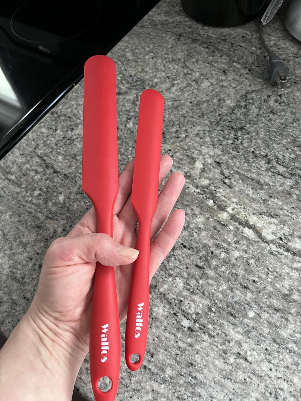 Walfos Silicone Spatula Set of 5 - (600°F) High Heat Resistant Kitchen Scraper Spatulas, One-Pieces Seamless Design, Perfect for Cooking Mixing & Baking - BPA Free and Dishwasher Safe,black customer photo 1