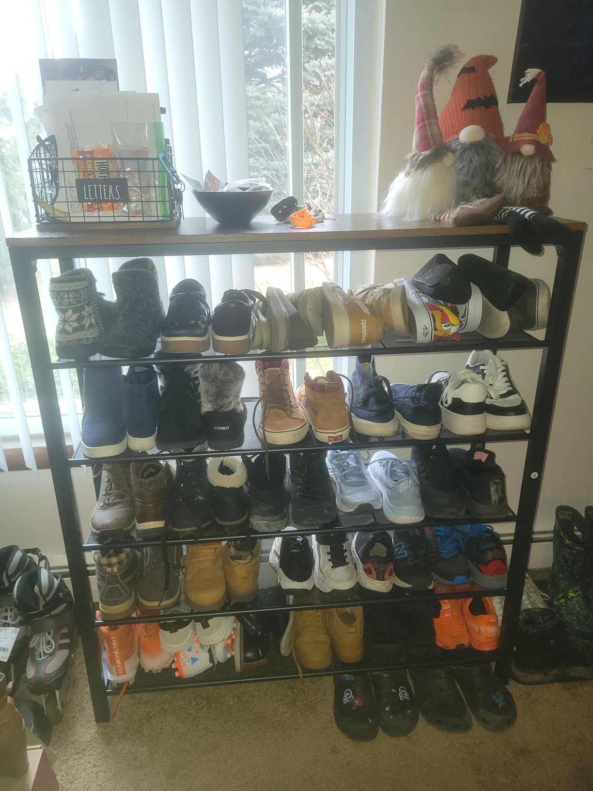 VASAGLE 6-Tier Shoe Rack, Shoe Organizer for Closet, Entryway, 24-30 Pairs of Shoes, Large Shoe Rack Organizer with 5 Metal Mesh Shelves, 11.8 x 39.4 x 43.3 Inches, Rustic Brown and Black ULBS016B01 customer photo 2