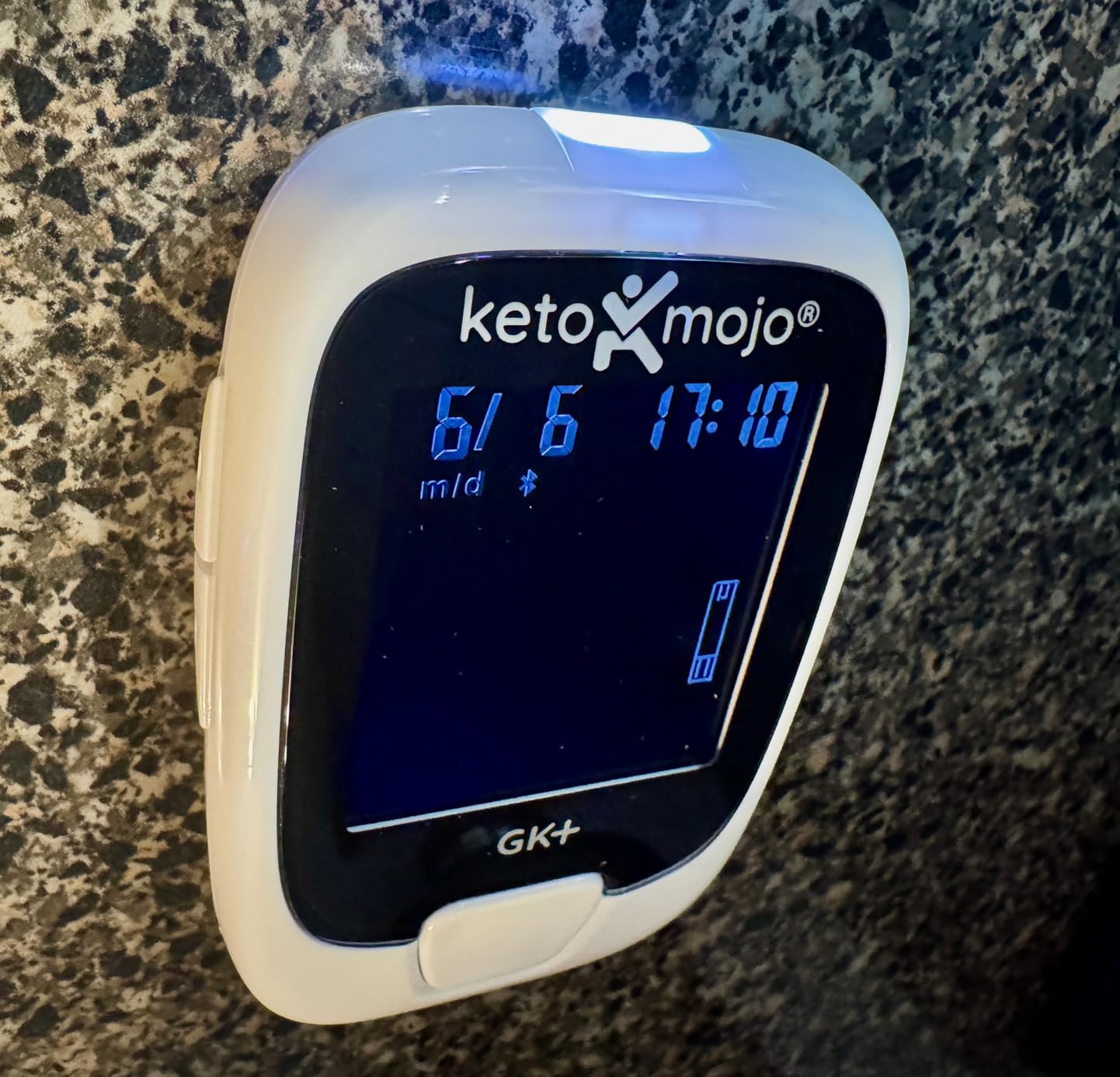 KETO-MOJO GK+ Bluetooth Glucose & Ketone Testing Kit + Free APP for Ketosis & Diabetes Support. 20 Blood Test Strips (10 Each), Meter, 20 Lancets, Lancing Device, and Control Solutions customer photo 1
