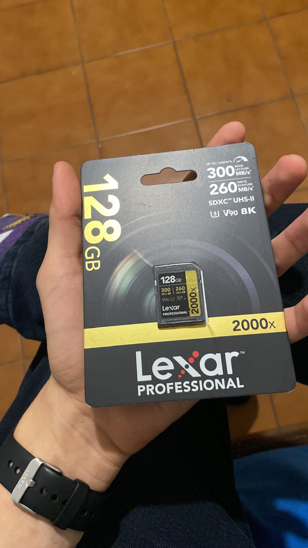 128GB Professional 2000x SD Card, UHS-II, C10, U3, V90, Full HD, 8K, Up To 300MB/s Read customer photo 1