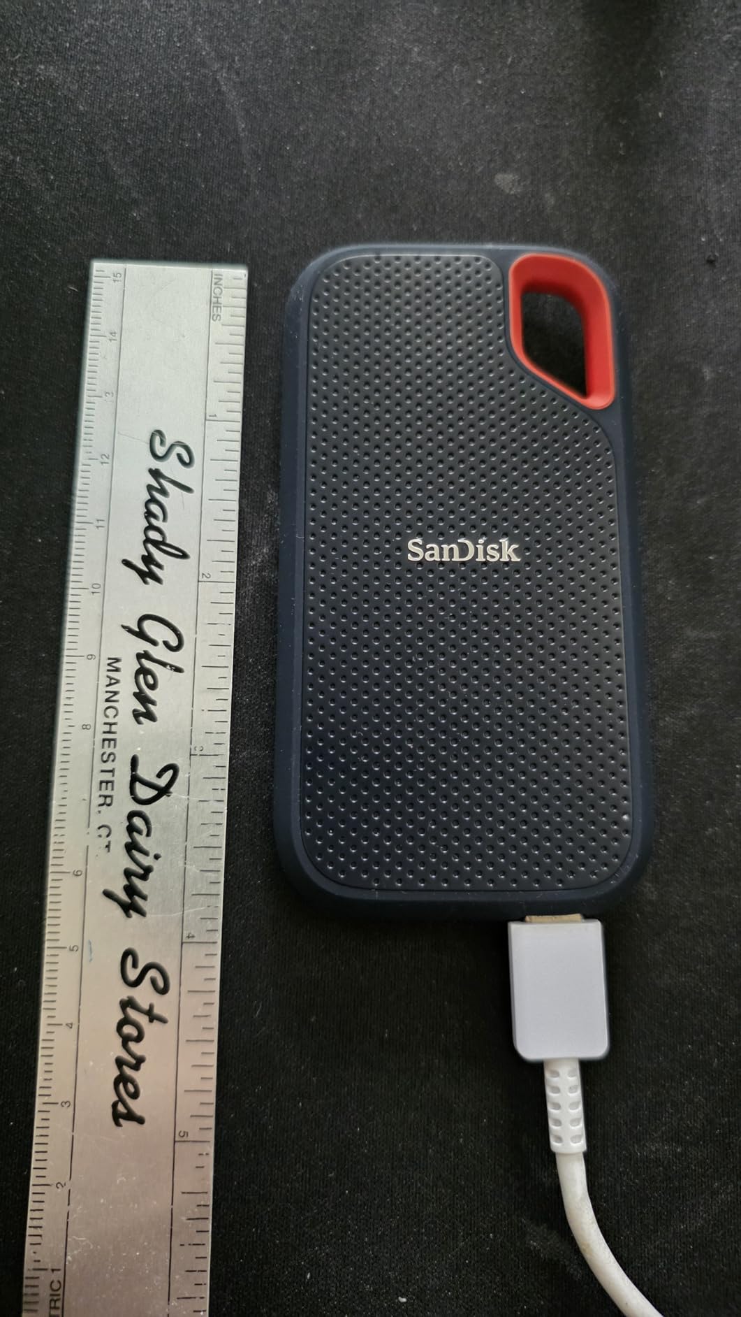 SANDISK 2TB Extreme Portable SSD - Up to 1050MB/s, USB-C, USB 3.2 Gen 2, IP65 Water and Dust Resistance, Updated Firmware - External Solid State Drive customer photo 2