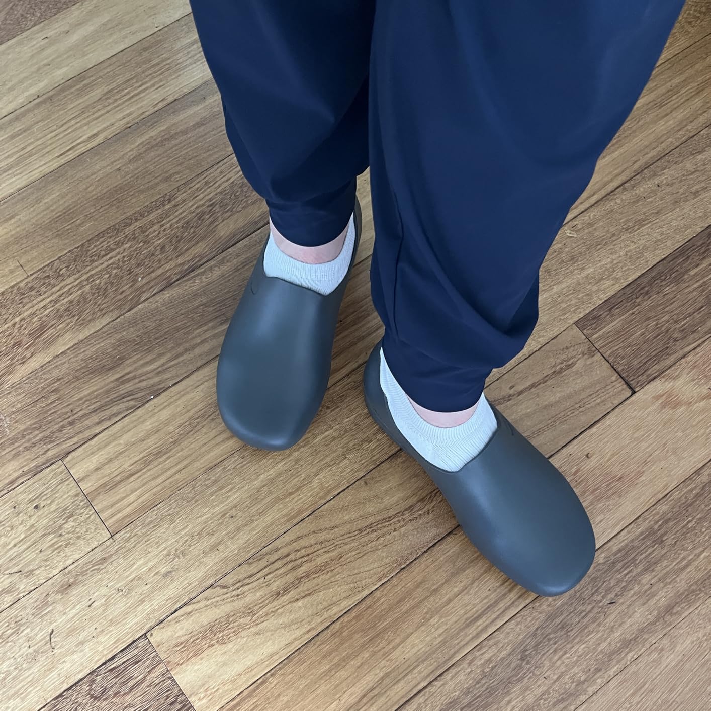 Nursing Shoes Women - Chefs - Kitchen - Nurses - Clogs for Work - Waterproof Non Slip customer photo 2