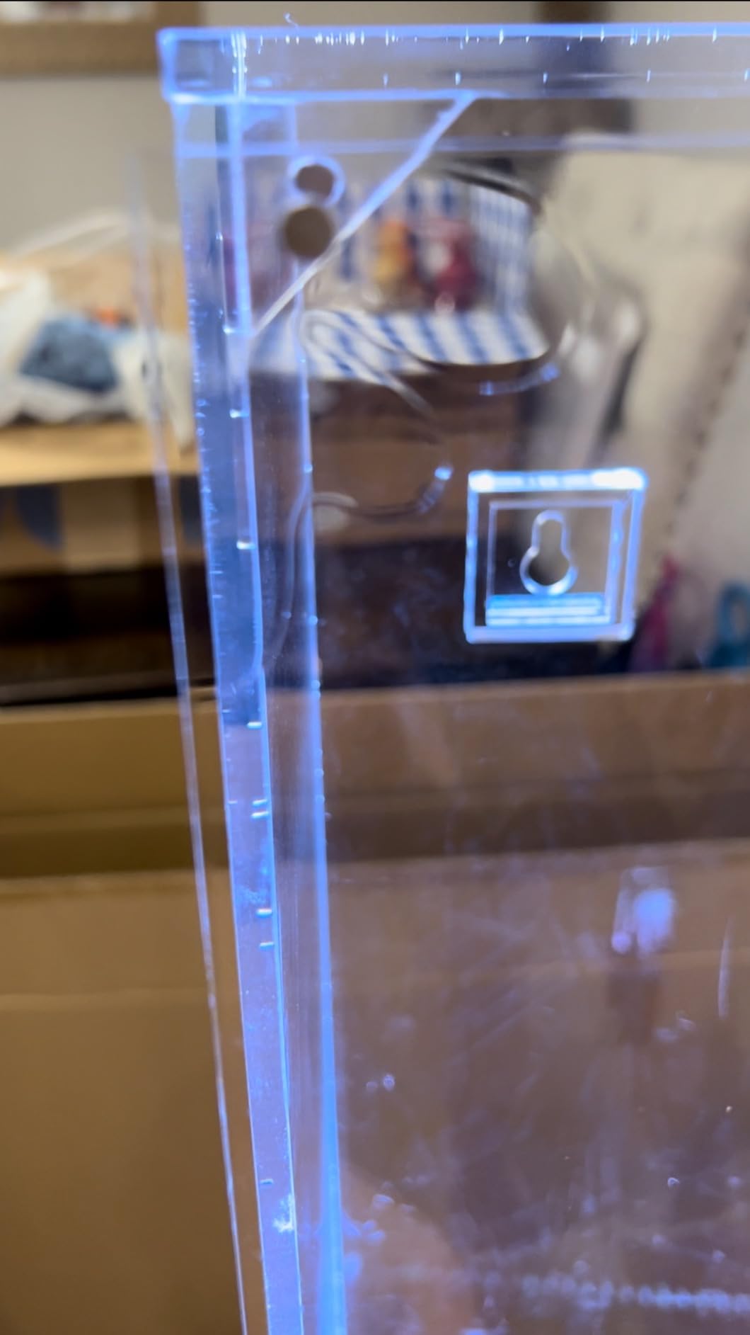 OnDisplay Deluxe Acrylic Wall Mounted/Tabletop UV-Protected Acoustic Guitar Display Case w/Lights customer photo 2