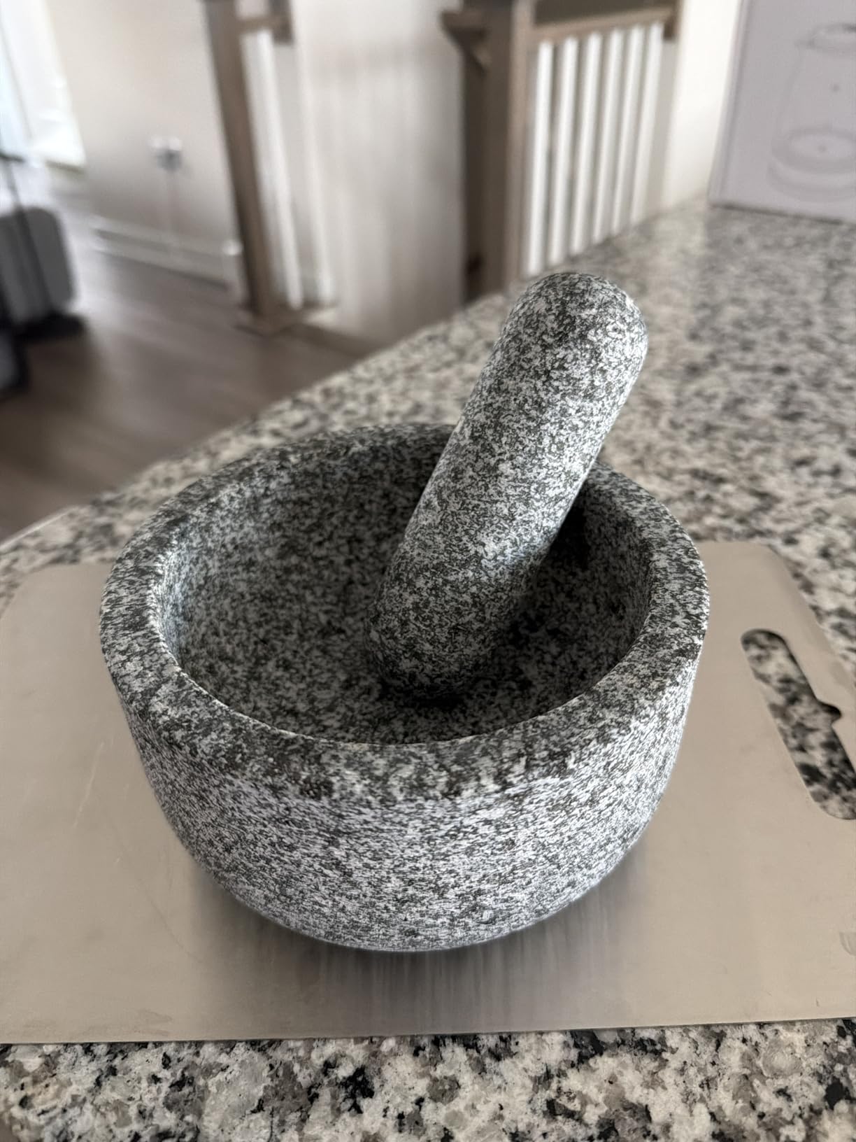 Joseph Joseph Dash Pestle & Mortar Granite Set with Bamboo Lid, Heavy Duty - Grey customer photo 2