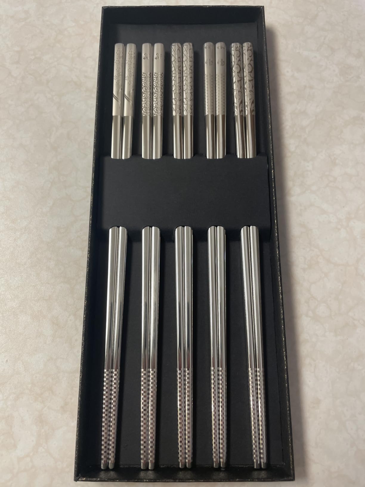Metal Chopsticks Reusable 316 Stainless Steel Chopsticks Multipack Dishwasher Safe Chop Sticks Square Fancy Laser Engraved Non-slip Korean Chopstick for Cooking Eating 9.45 Inches 5 Pairs Gift Set customer photo 2
