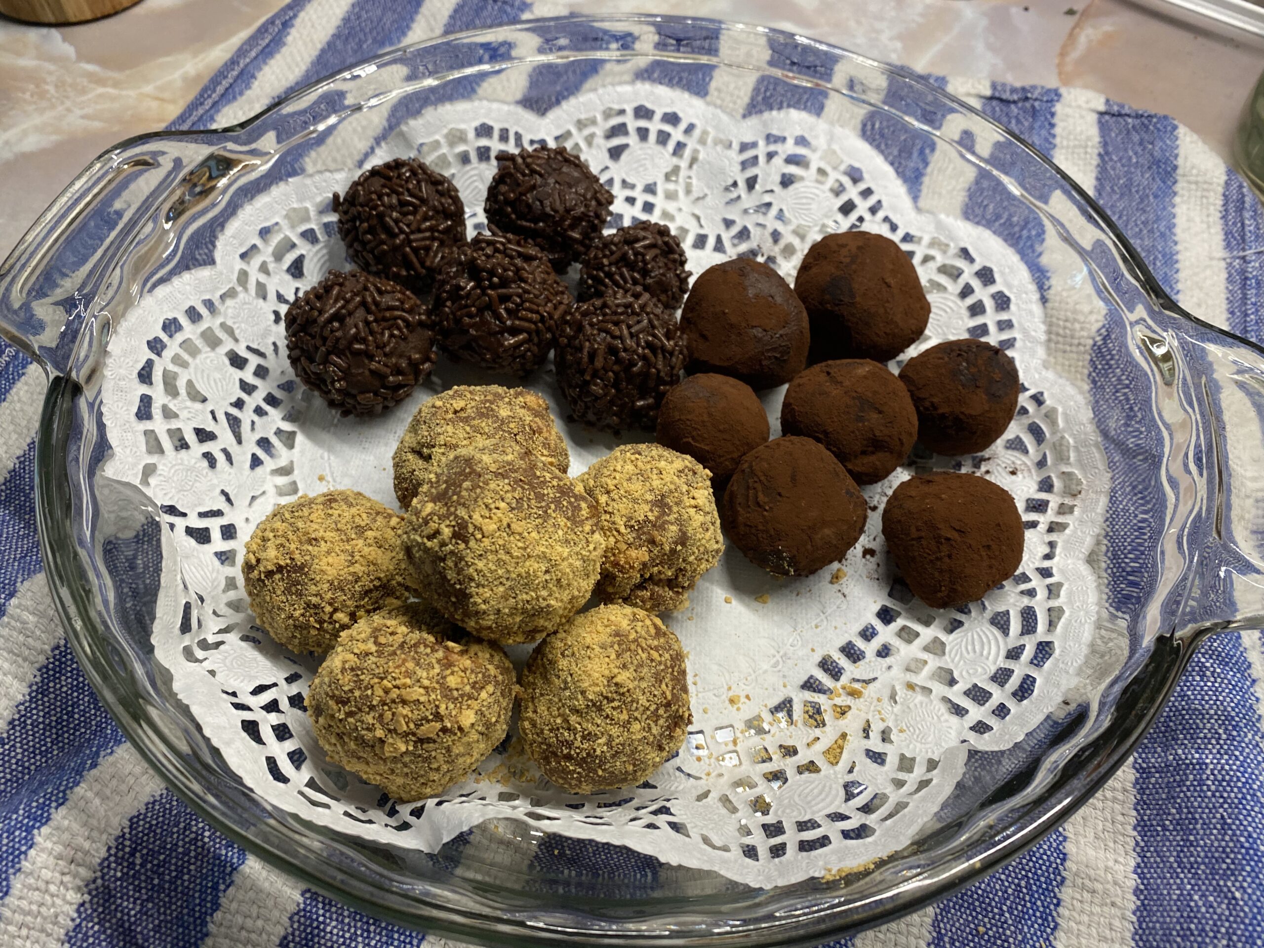 Chocolate Truffle Making Kit (Gift Idea, DIY Activity, Easy Intro to the Art of Chocolate Making). Fun for All Ages! Includes Recipes and Ingredients to make 18 Hand-Rolled Gourmet Chocolate Truffles customer photo 1