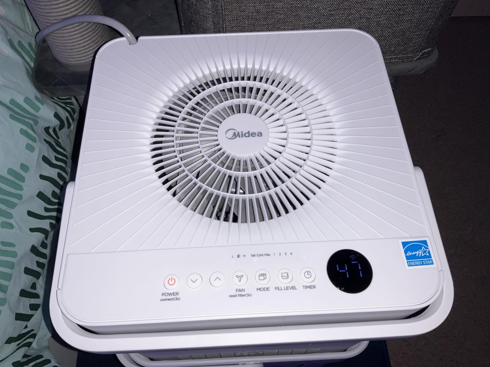 Midea Cube 20 Pint Dehumidifier for Basement, Up to 1,500 Sq. Ft, ENERGY STAR, Smart Control, Alexa Compatible customer photo 1