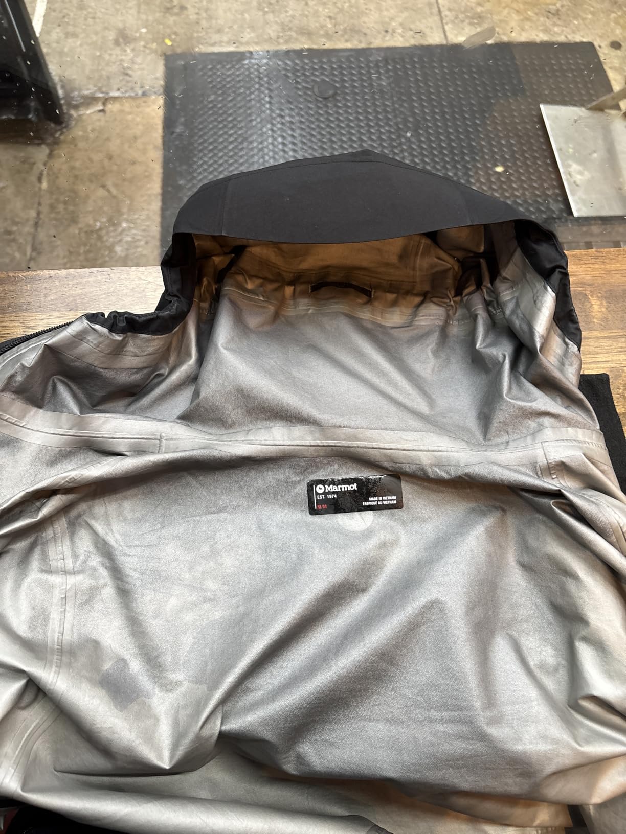 Women's GORE-TEX Minimalist Rain Jacket - Packable, Breathable, Durable Wind & Water Protection customer photo 2