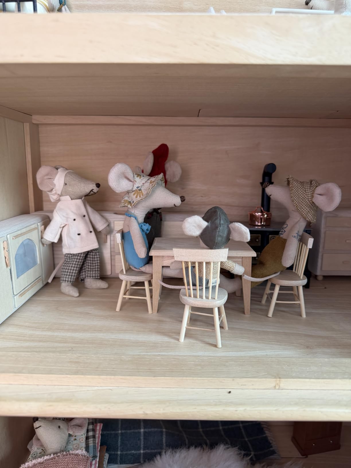 Z MAYABBO Wooden Dollhouse Furniture of Table & Chair, Miniature Dollhouse Accessories of Dining Room Accessory - 1/12 Scale customer photo 1