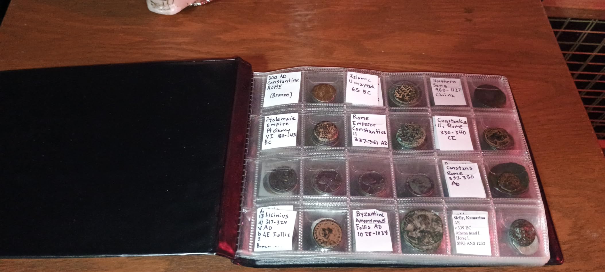 Coin Collection Supplies Holder Book for Collectors, 300 Pockets Coin Collection Organizer customer photo 2