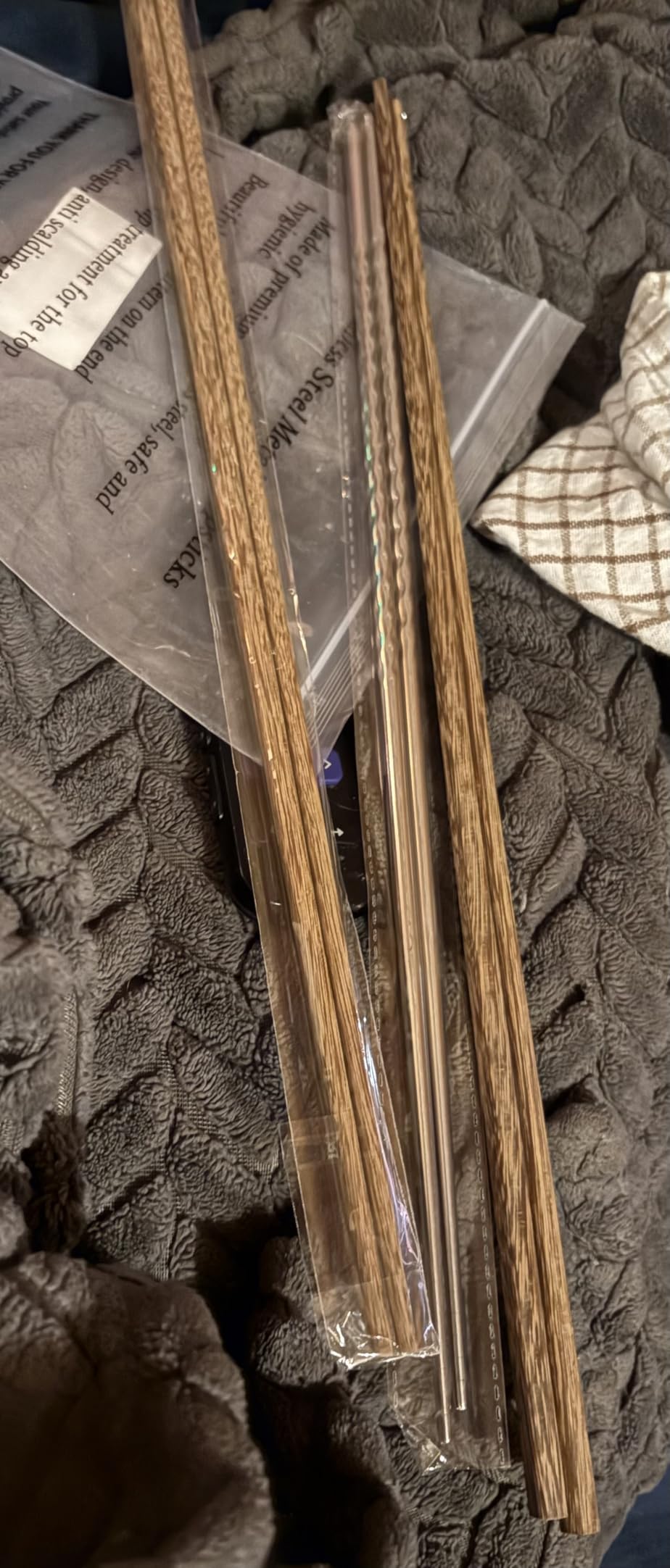 Patelai 4 Pairs Long Cooking Chopsticks 15.3 Inch & 16.5 Inch Extra Long Stainless Steel Wooden Noodles Chopsticks for Kitchen Cooking Frying Hot Pot customer photo 1
