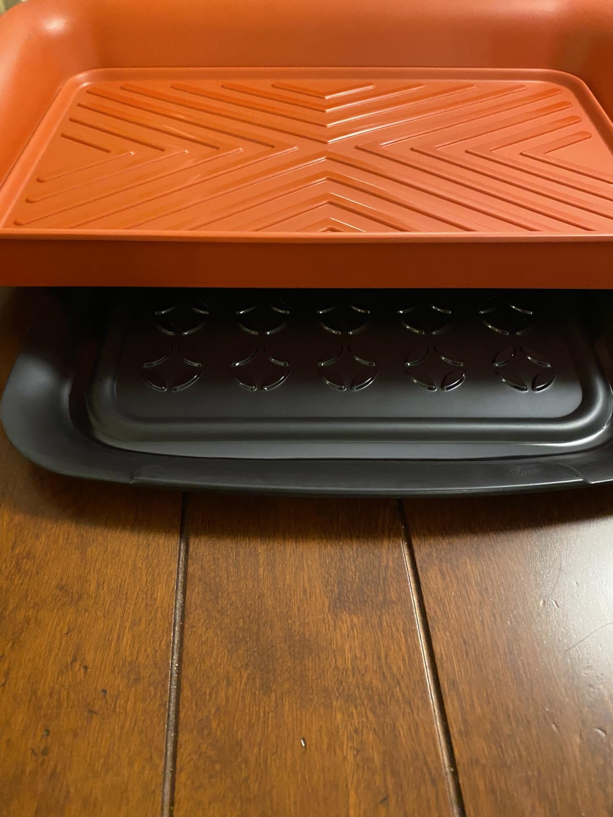 TP Grilling Prep and Serve Trays, 17 x 10.5 inch BBQ Trays for Cooked and Raw Foods, Set of 2 Melamine Serving Platters for Meats, Grill Accessories, Black and Red customer photo 2