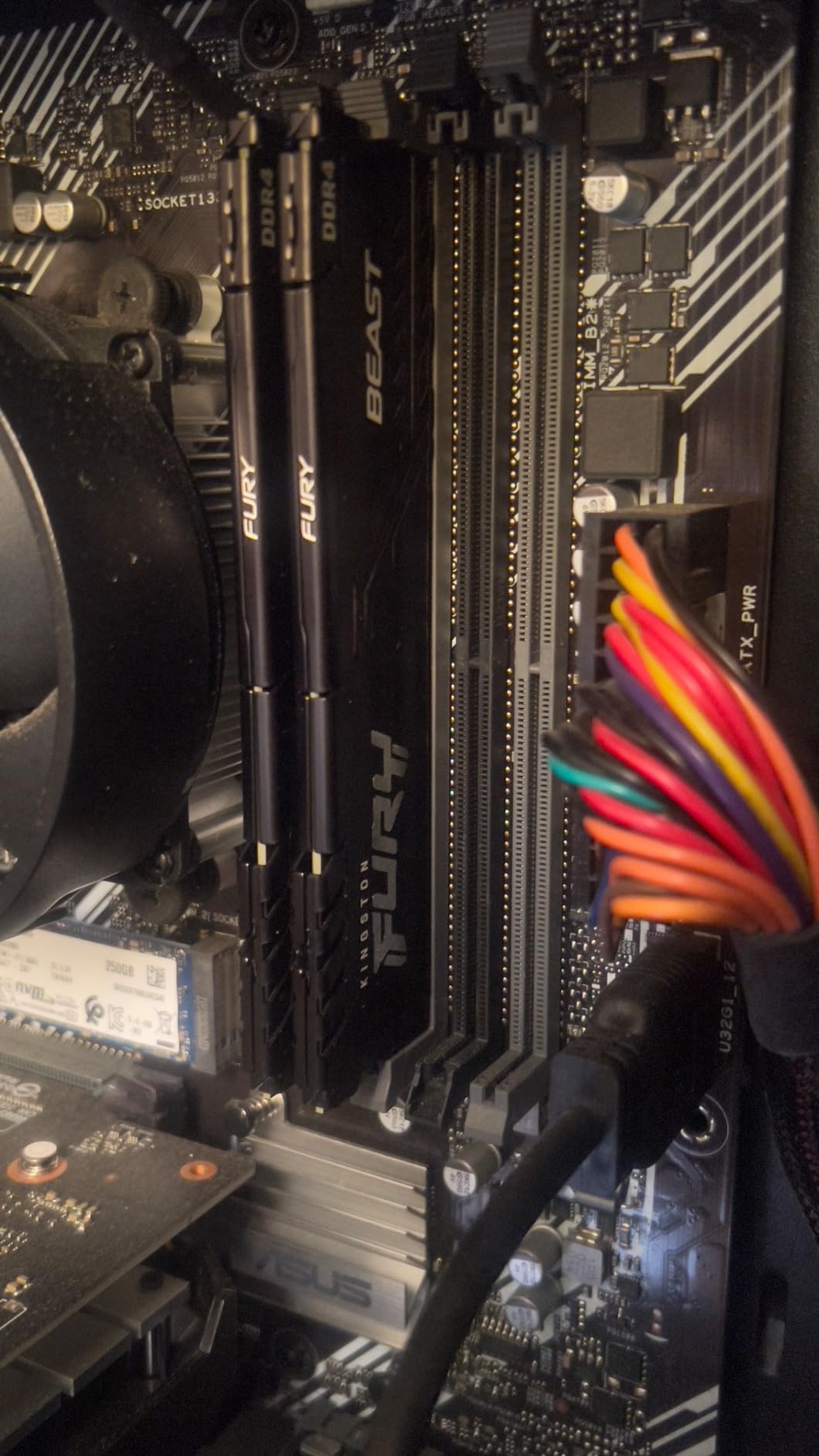Kingston Fury Beast 32GB 3200MT/s DDR4 CL16 Desktop Memory Single Module customer photo 1