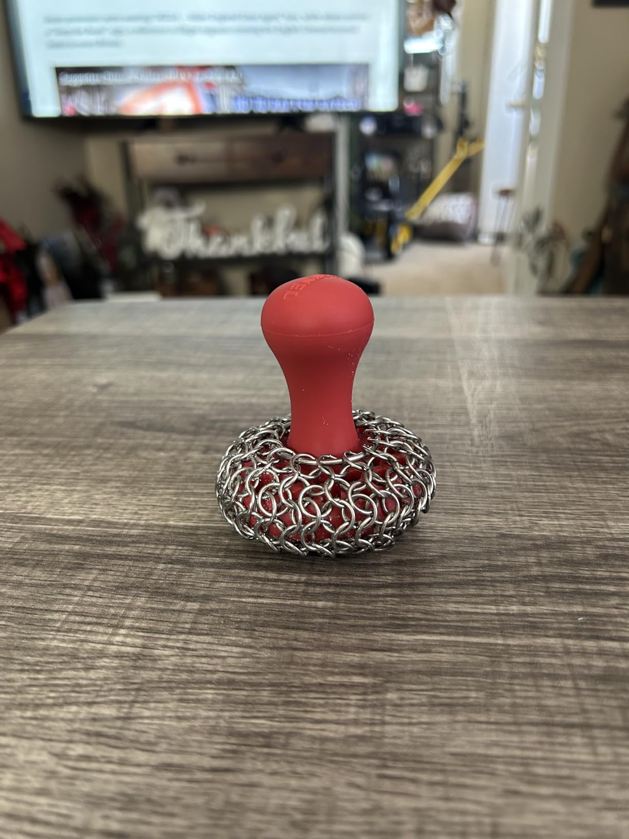Cuisinel Cast Iron Chainmail Scrubber + Pan Scraper - The Patented Original Ergonomic Stainless & Silicone Pot & Skillet Cleaner - Premium Food-Safe Design - Easy Clean Dishwasher Safe Cookware Sponge customer photo 1