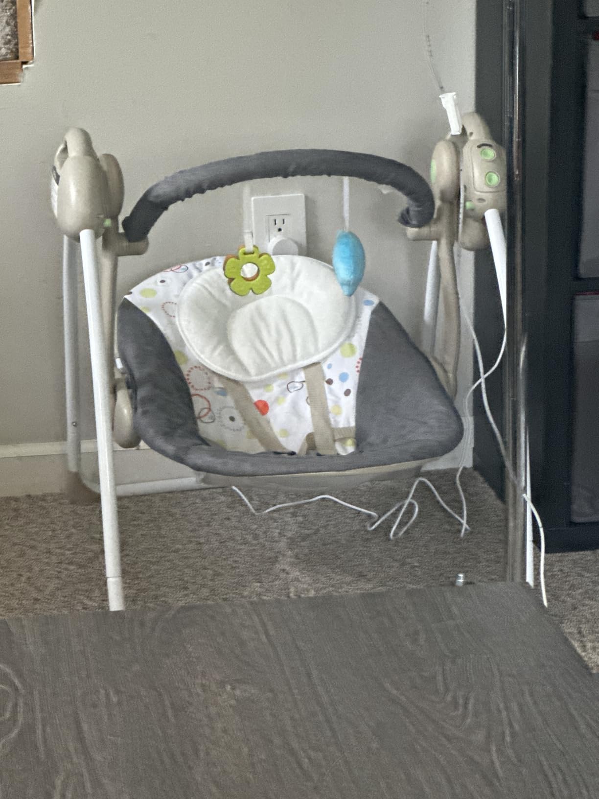 Baby Swings for Infants, Powered by Power Cord (Included) and Batteries for Indoor/Outdoor Use, Easy-Fold Infant Swing, Electric Baby Swing for 0-9 Months 6-25 lbs customer photo 1