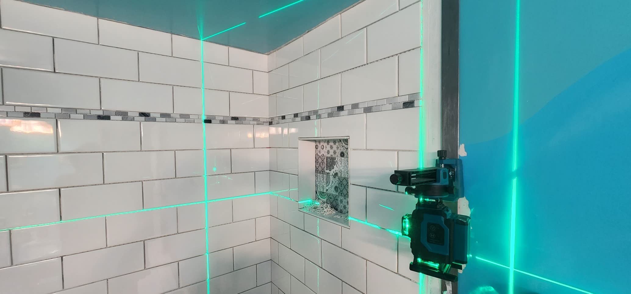 Takamine 16 Lines Green Laser Level Pro, 4x360° 4D Green Cross Line Professional for Construction, Two 360° Vertical and Two 360° Horizontal Laser Level customer photo 2