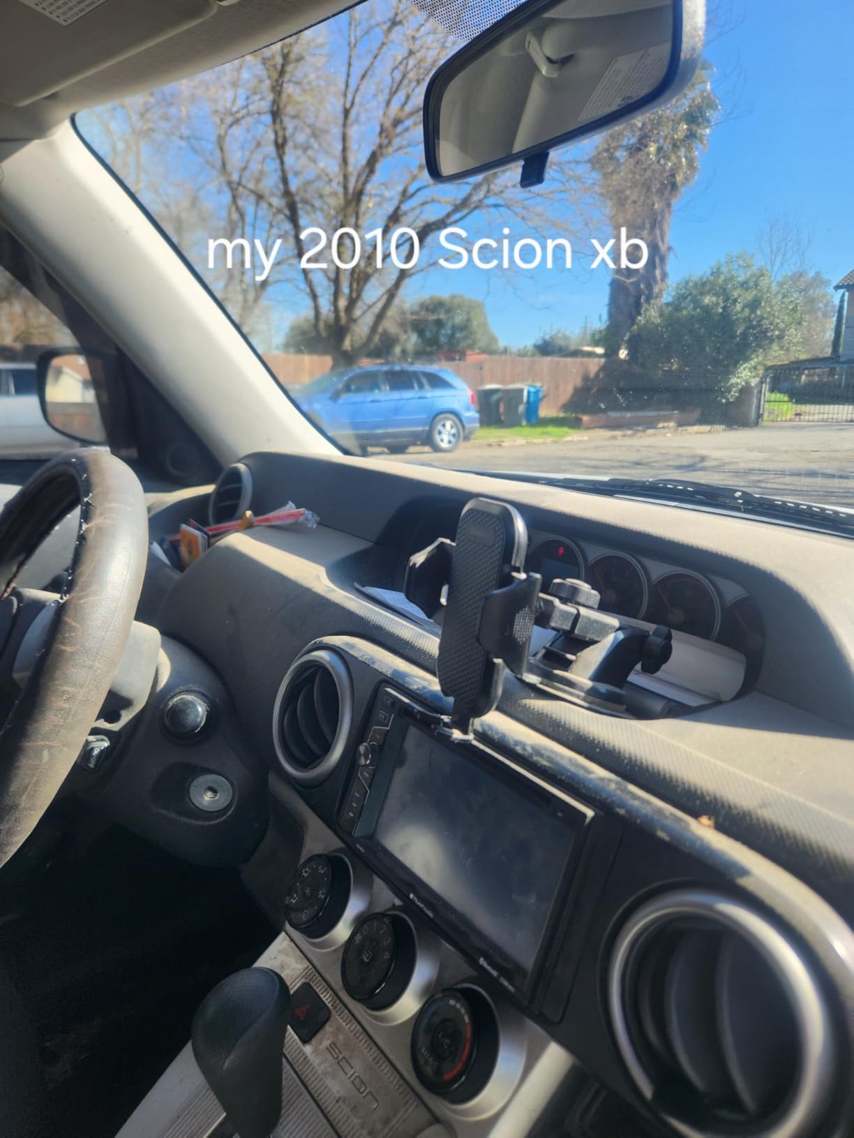 VANMASS Car Dashboard Phone Holder Universal Powerful Suction Cup Mount, Dash Windshield Air Vent Truck Stand Compatible with All Phones Black customer photo 1
