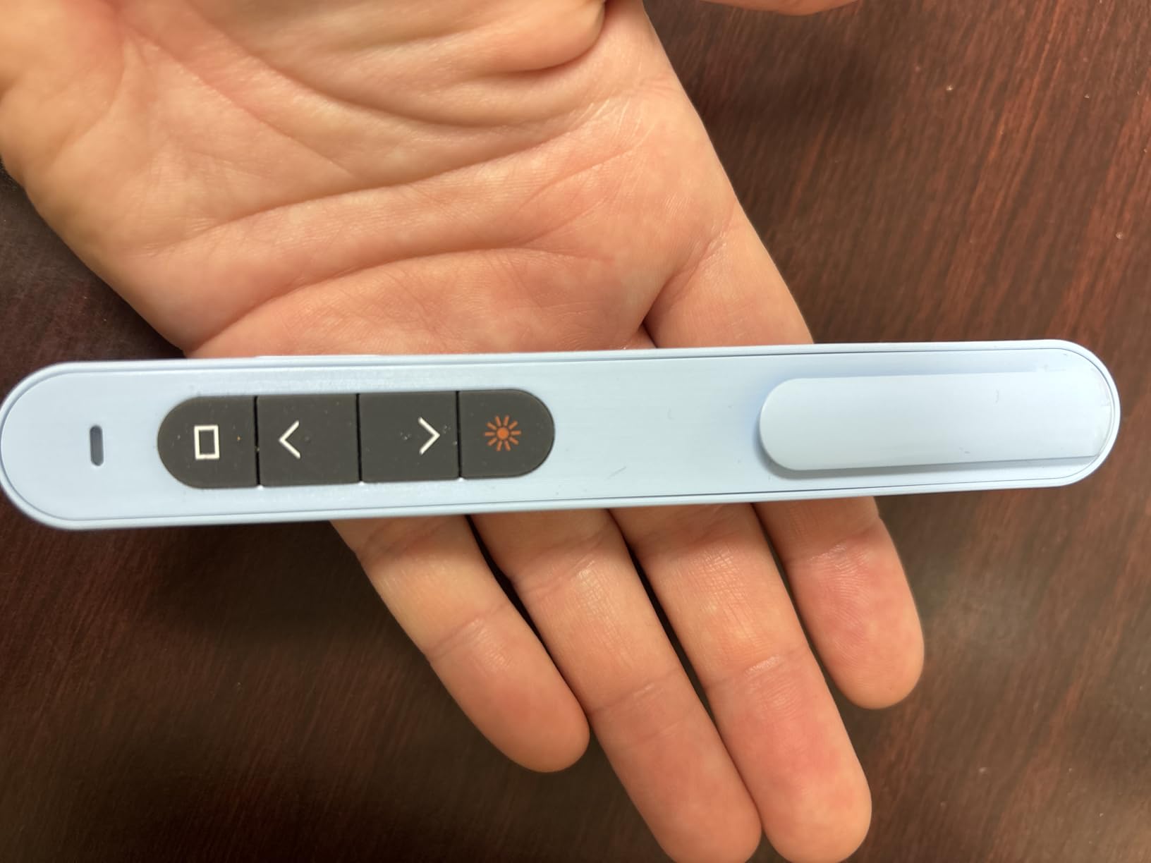 QUI Presentation Clicker with Volume Control, 2.4GHz USB Wireless Presenter Remote, PowerPoint Clicker Slide Advancer Compatible with Mac, Windows, Google Slides, Keynote customer photo 1