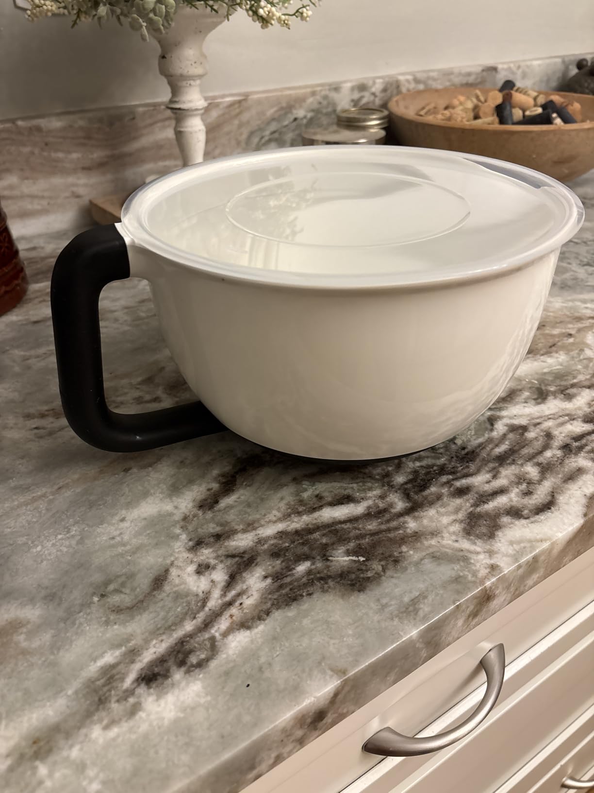 OXO Good Grips 4Qt Batter Mixing Bowl with Lid, White customer photo 1