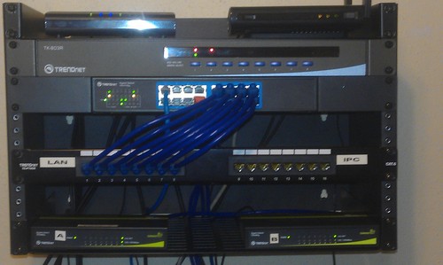 TRENDnet 5-Port 10G Switch, TEG-S750, 5 x 10G RJ-45 Ports, 100Gbps Switching Capacity, Supports 2.5G and 5G-Base-T Connections, Ethernet Splitter, NDAA & TAA Compliant, Lifetime Protection customer photo 1