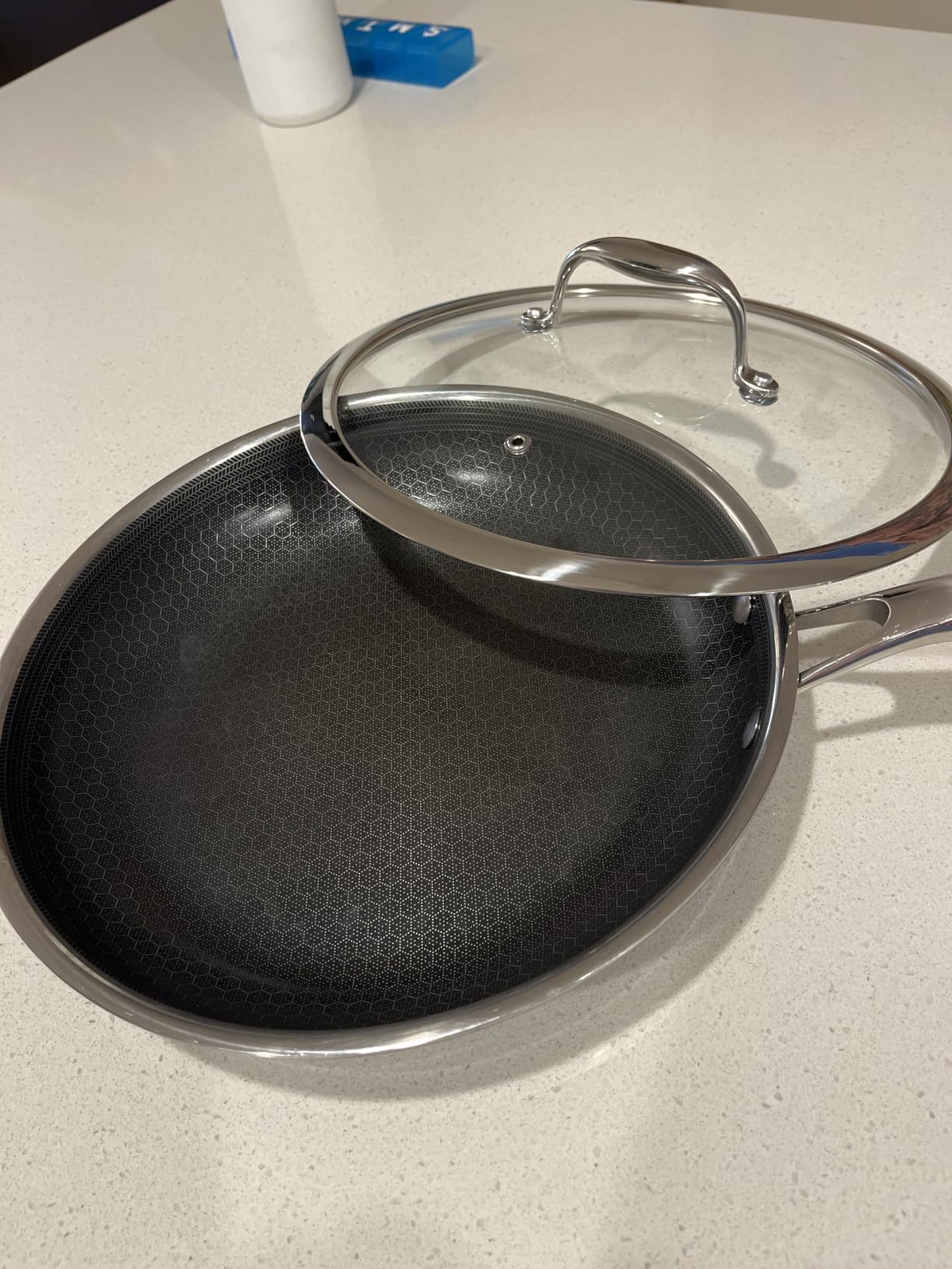 HexClad Tempered Glass Lid, 12-Inch Designed for HexClad Hybrid Cookware, Steam Vented, Dishwasher Safe customer photo 1
