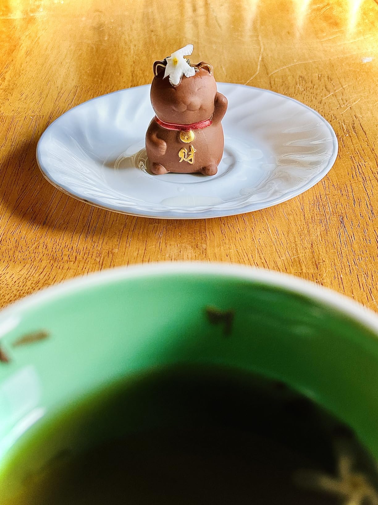 LYART Zisha Tea Pet Cat Bat Kung Fu Tea Ornament, Cute Angry Unhappy Cat Frog Set Accessories, Decoration for Table Desk Tearoom, Great Gift for Tea Lover Friend (1.Cat) customer photo 2