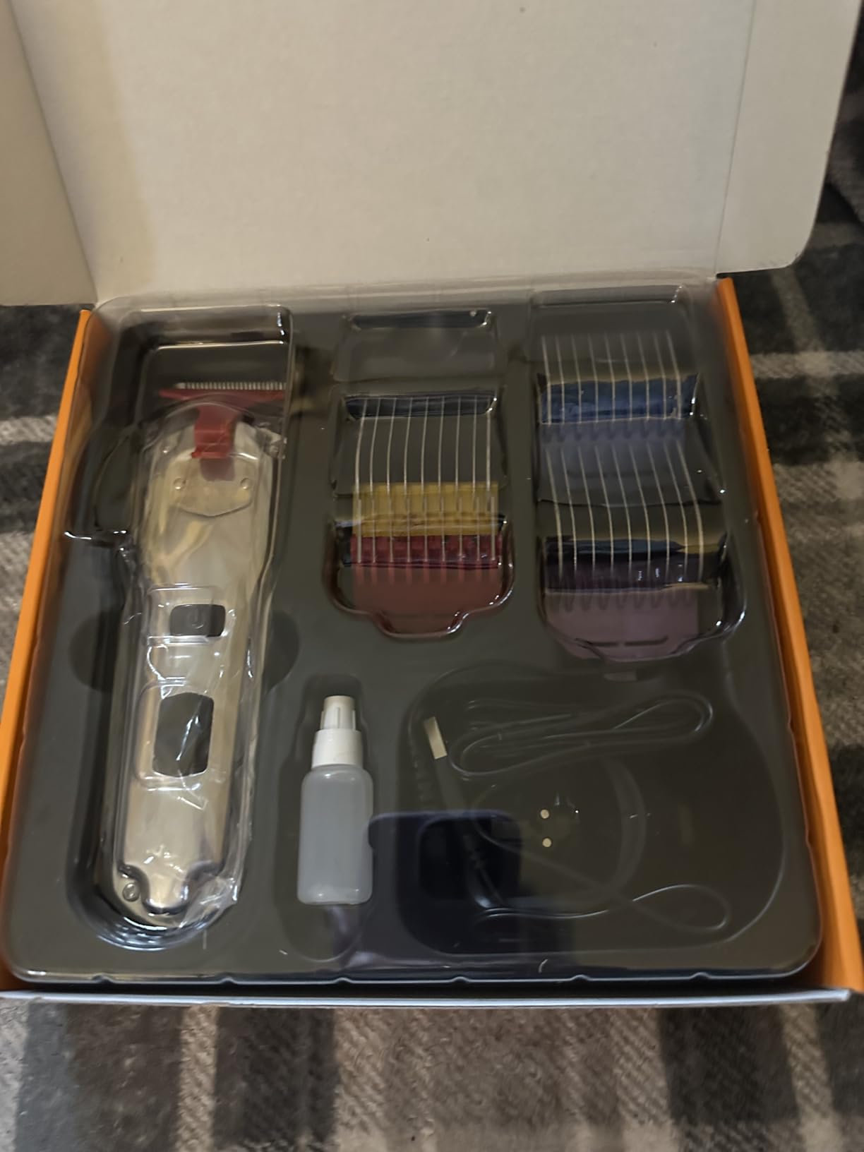 oneisall Dog Clippers for Grooming for Thick Heavy Coats/Low Noise Rechargeable Cordless Pet Shaver with Stainless Steel Blade/Waterproof Dog Shaver for Dogs Pets and Animals (Silver) customer photo 2