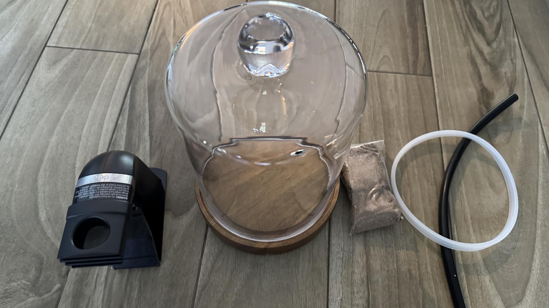 Crafthouse by Fortessa Individual Mini Glass Smoke Cloche for Cocktails/Charcuterie/Drinks/Food with Handheld Smoker, 3 Pieces, Clear (CFH.5.9211) customer photo 1