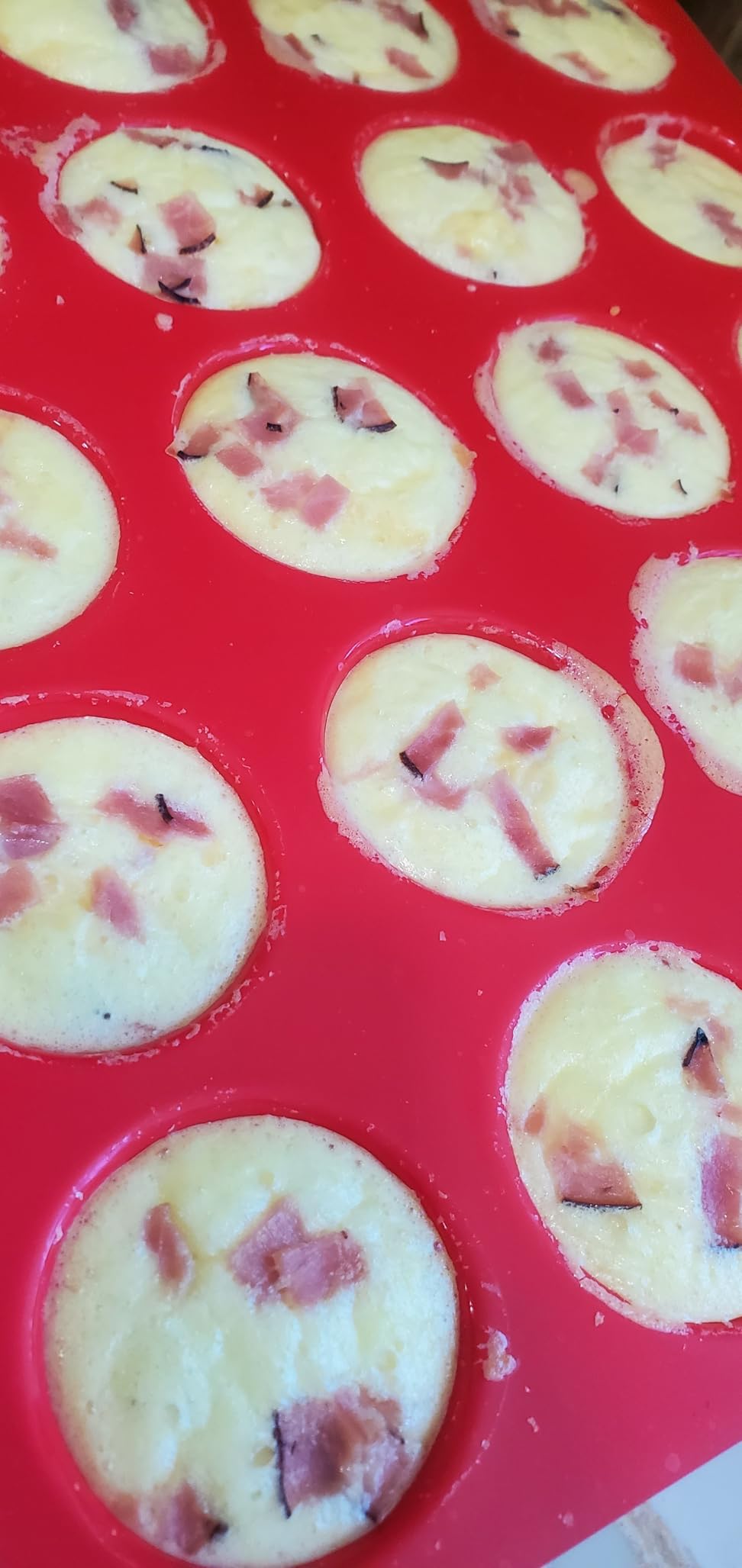 CAKETIME 12 Cups Silicone Muffin Pans for Baking - Regular Size Cupcake Pan Muffin Tin for Baking Nonstick Food Grade Silicone Molds customer photo 2