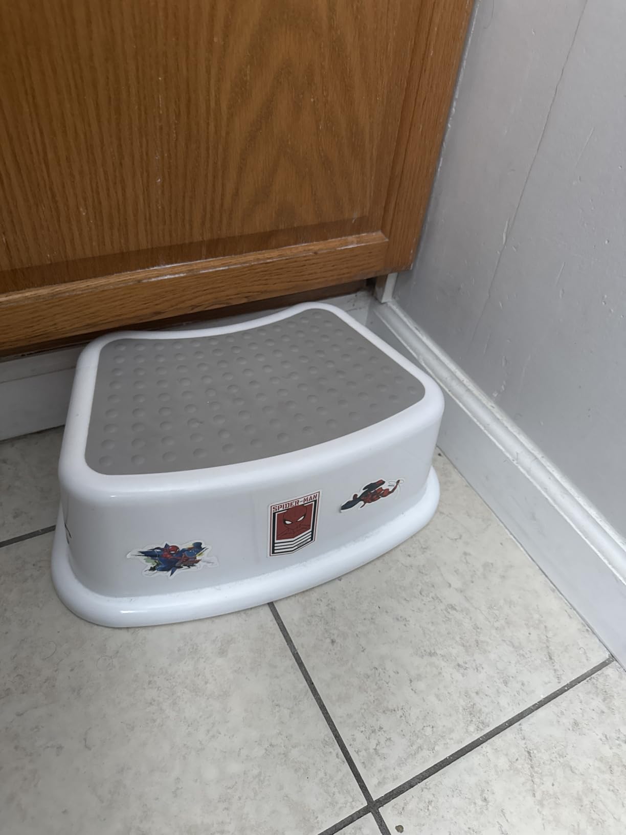 Step Stool for Kids (2 Pack) - Toddler Potty Training Stool with Non-Slip Grip, Lightweight Step Up Stool for Bathroom, Kitchen, Bedroom, Toy Room & Living Room (Gray White) customer photo 1