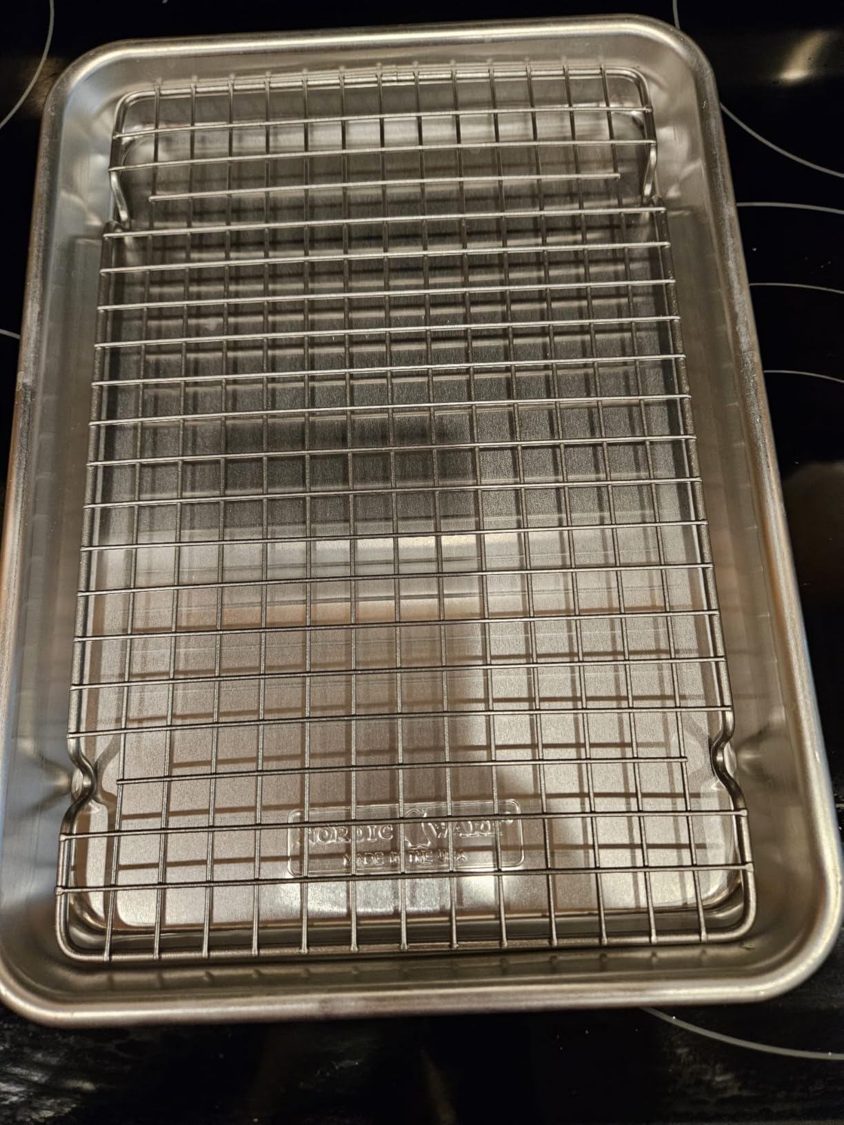 Nordic Ware Naturals Quarter Sheet with Oven-Safe Nonstick Grid customer photo 2
