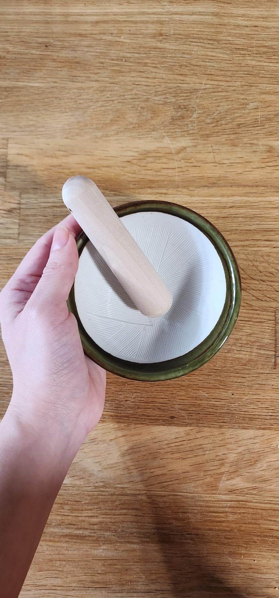 Asayu Japan Ceramic Mortar Bowl 4.29in (109mm) with Wooden Pestle, Made in Japan Dishwasher and Microwave Safe Ripple Ridge Suribachi and Surikogi Set - Red Mortar and Pestle Set customer photo 2
