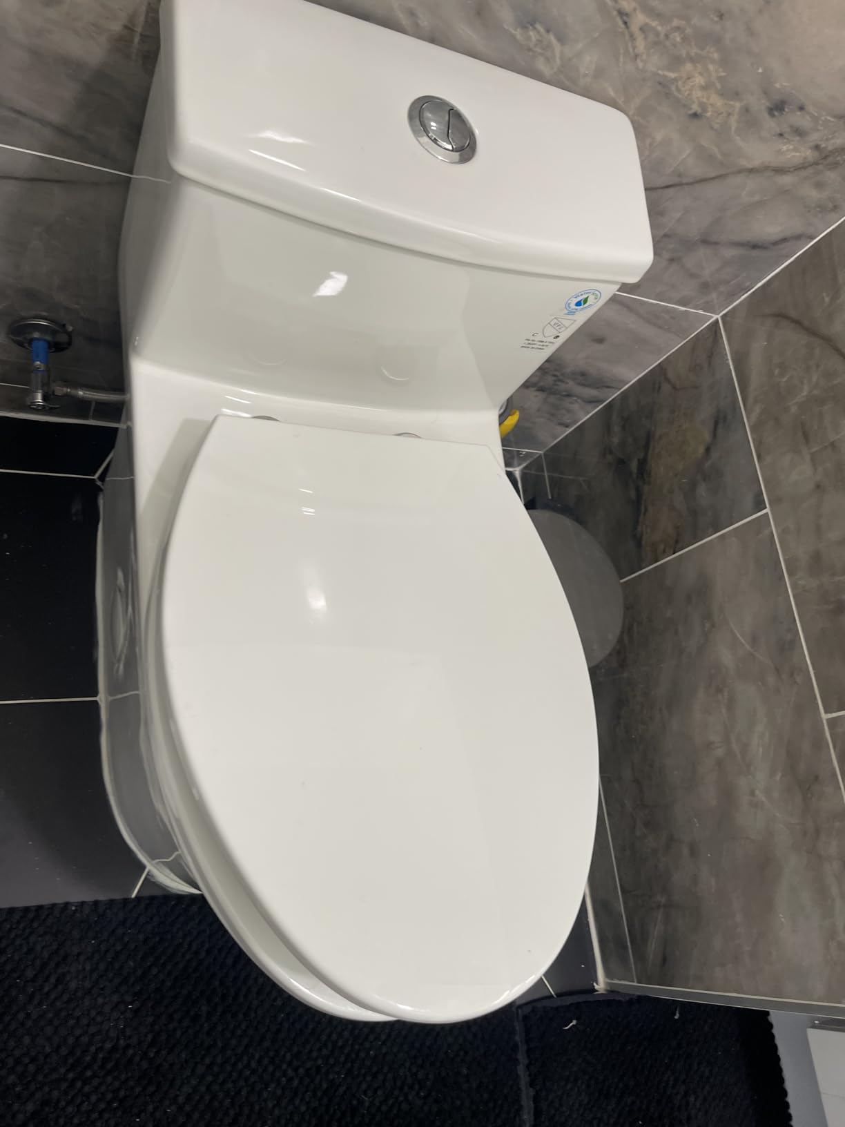 HOROW T0338W Compact One Piece Toilet with Comfort Chair Seat ADA Height 17.3