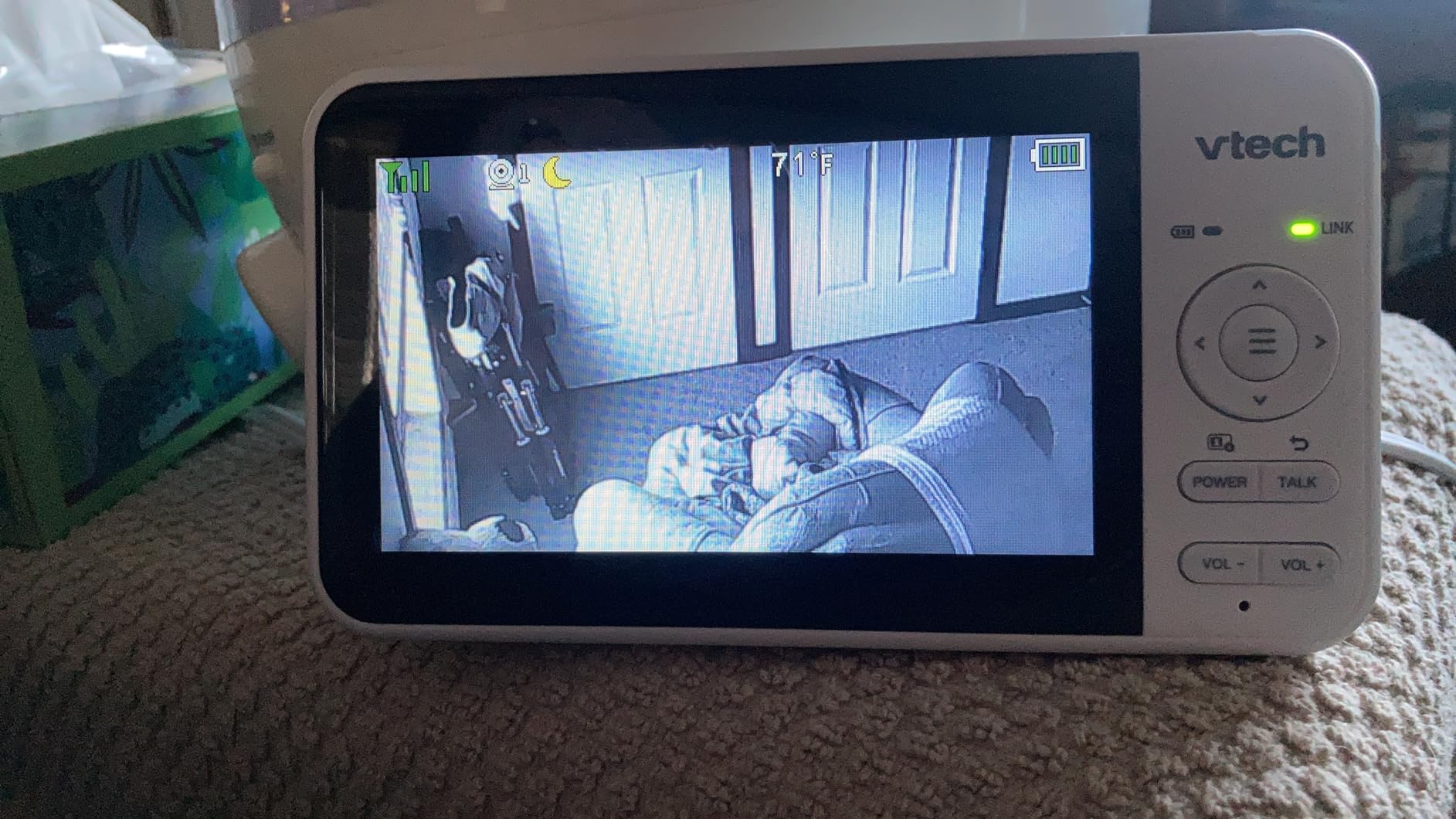 VTech VM924 No WiFi Remote Pan-Tilt-Zoom Video Baby Monitor - 5