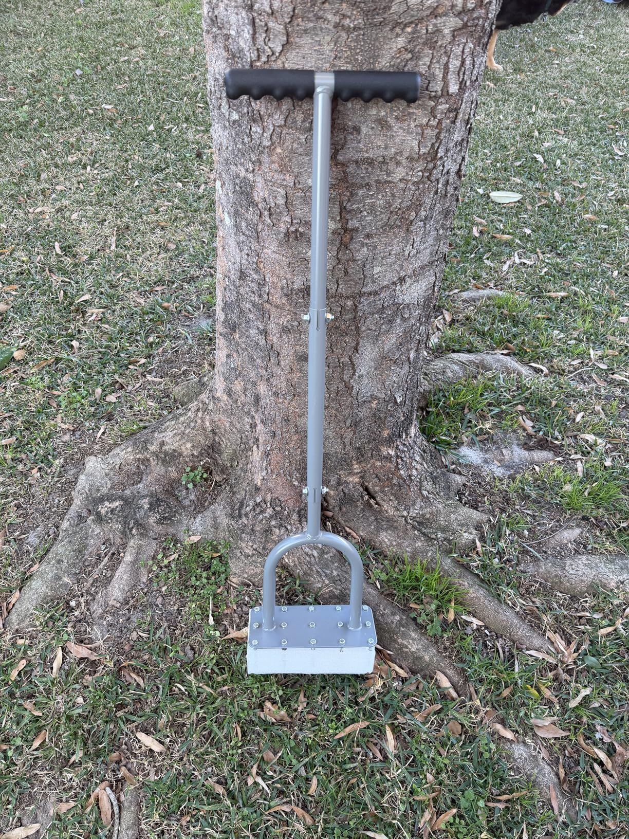 Walensee Lawn Aerator Spike Metal Manual Dethatching Soil Aerating Lawn with 15 Iron Spikes, Pre-Assembled Grass Plug Aerator Tools for Yard, Lawn Aeration, Garden Tool, Revives Lawn Health, Patented customer photo 1