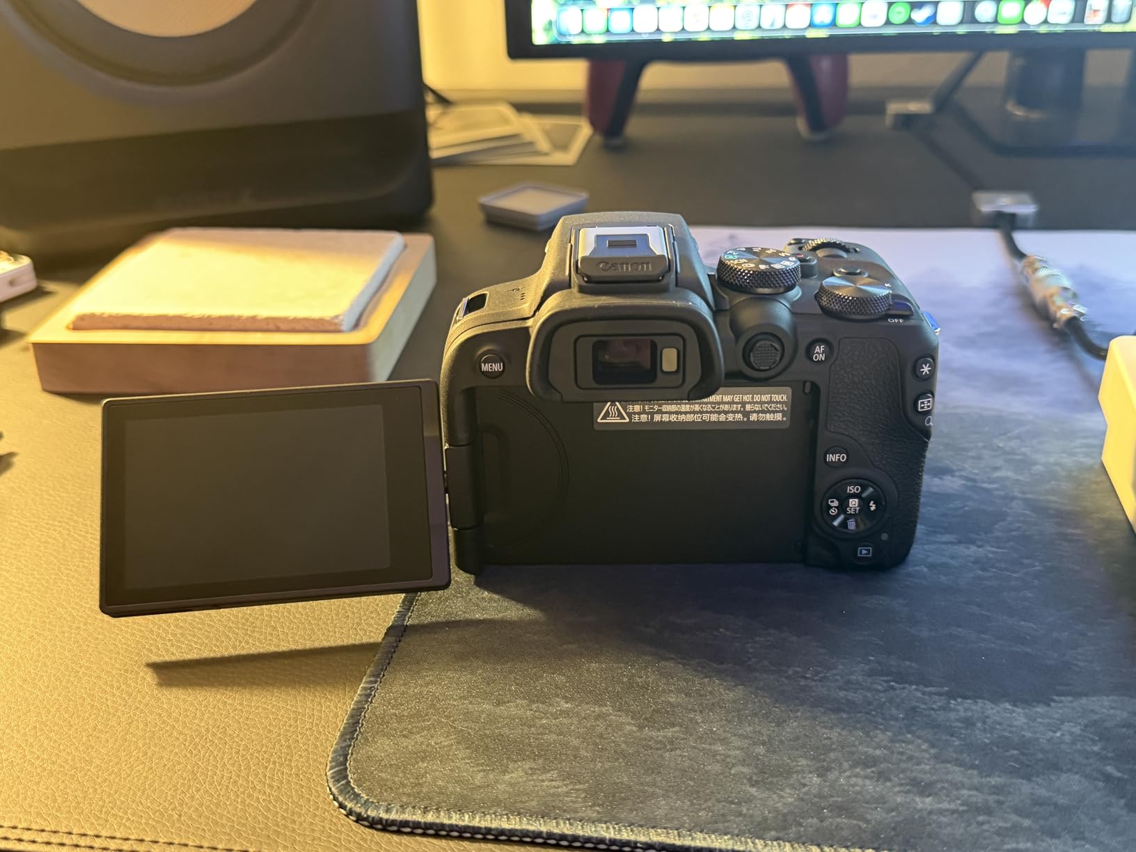 Canon EOS R10 Mirrorless Camera with RF-S 18-45mm Lens Kit - 24.2MP APS-C Sensor, 4K Video, Dual Pixel CMOS AF customer photo 1