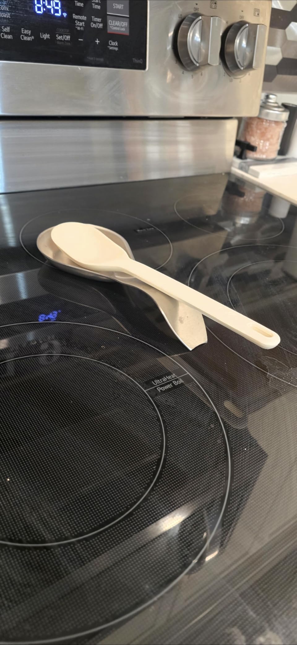 OGGI Stainless Steel Spoon Rest- Long Handle Holds Kitchen Utensils in Place, Great Spoon Rest for Counter, Stove Top, or Coffee Station; Kitchen Accessories, Utensil Rest, Black customer photo 1