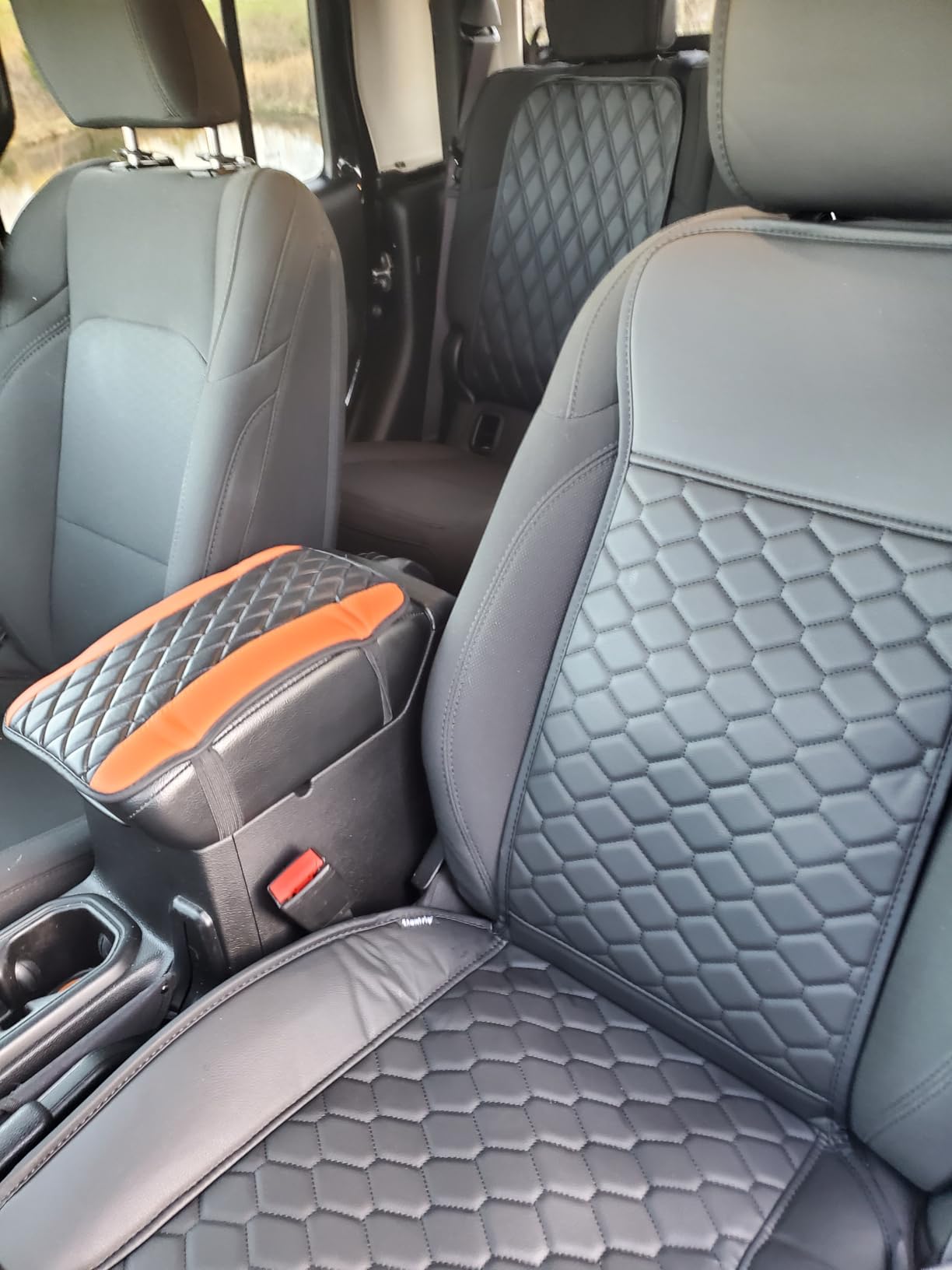 Elantrip 2PCs Front Car Seat Covers Leather Water Proof Seat Protector Universal fit for Most Cars SUVs and Trucks Black customer photo 1