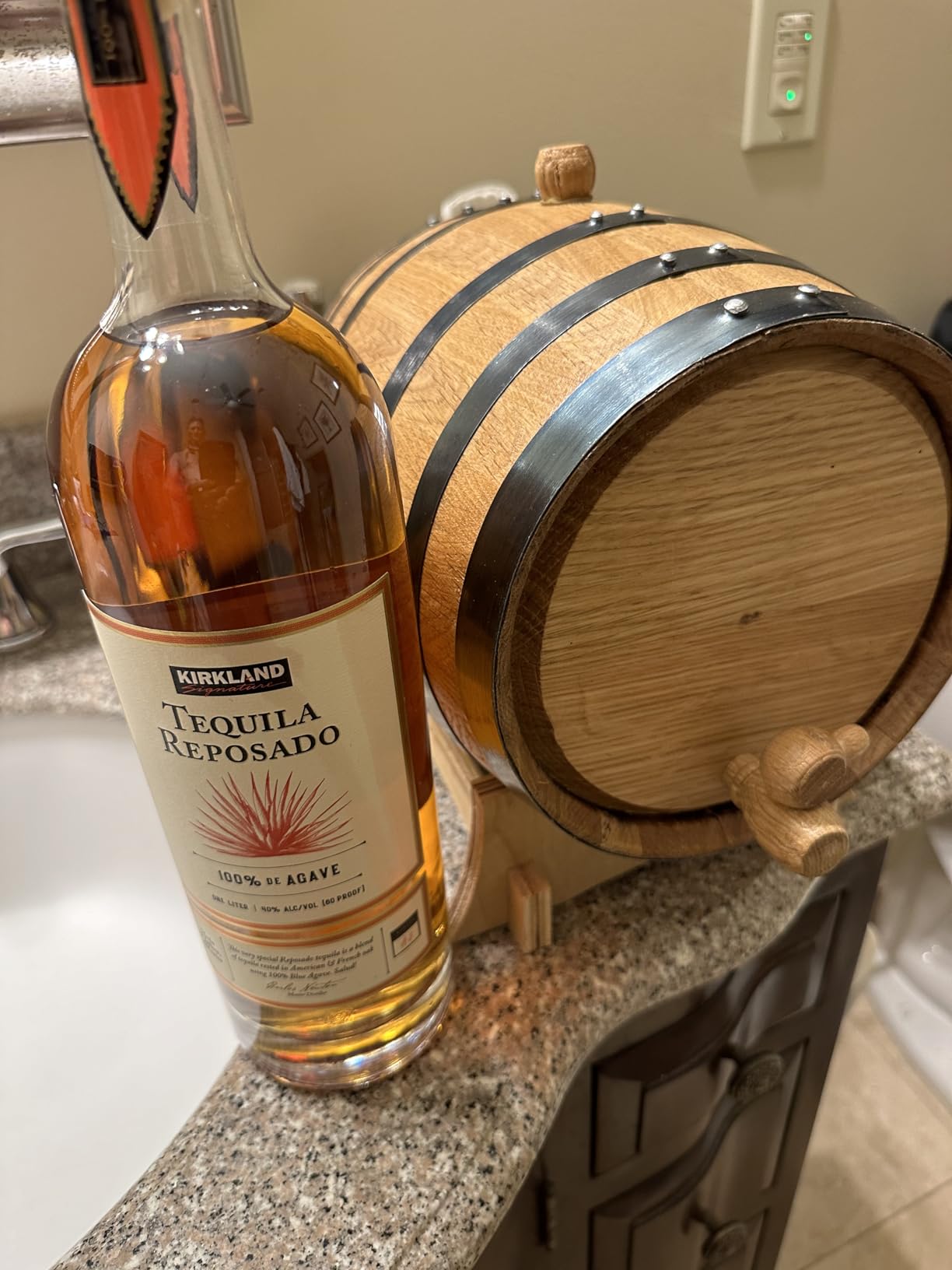 1 Gallon Oak Aging Barrel (5 Liter) with Stand, Bung and Spigot - Wooden Mini Whiskey Barrel - Charred Oak Barrels for Aging Whiskey, Bourbon, Cocktails, Rum, Tequila, Mead Wine customer photo 2