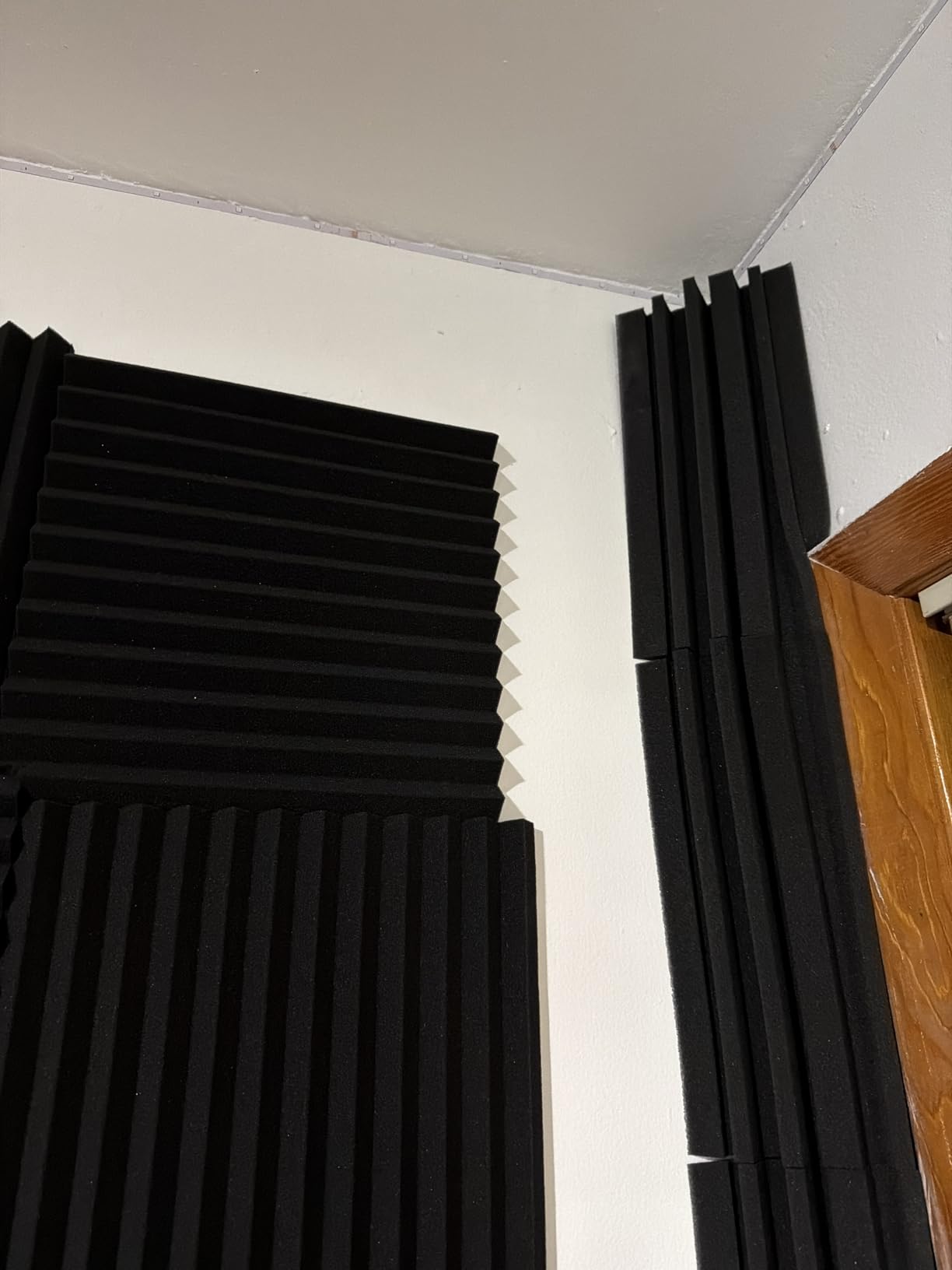 TroyStudio Bass Traps - 12 Pcs 4 X 4 X 12 Inches Dense Thick Studio Bass Foam Corner, Acoustic Treatment Panel Absorbing Echo Reverb customer photo 1
