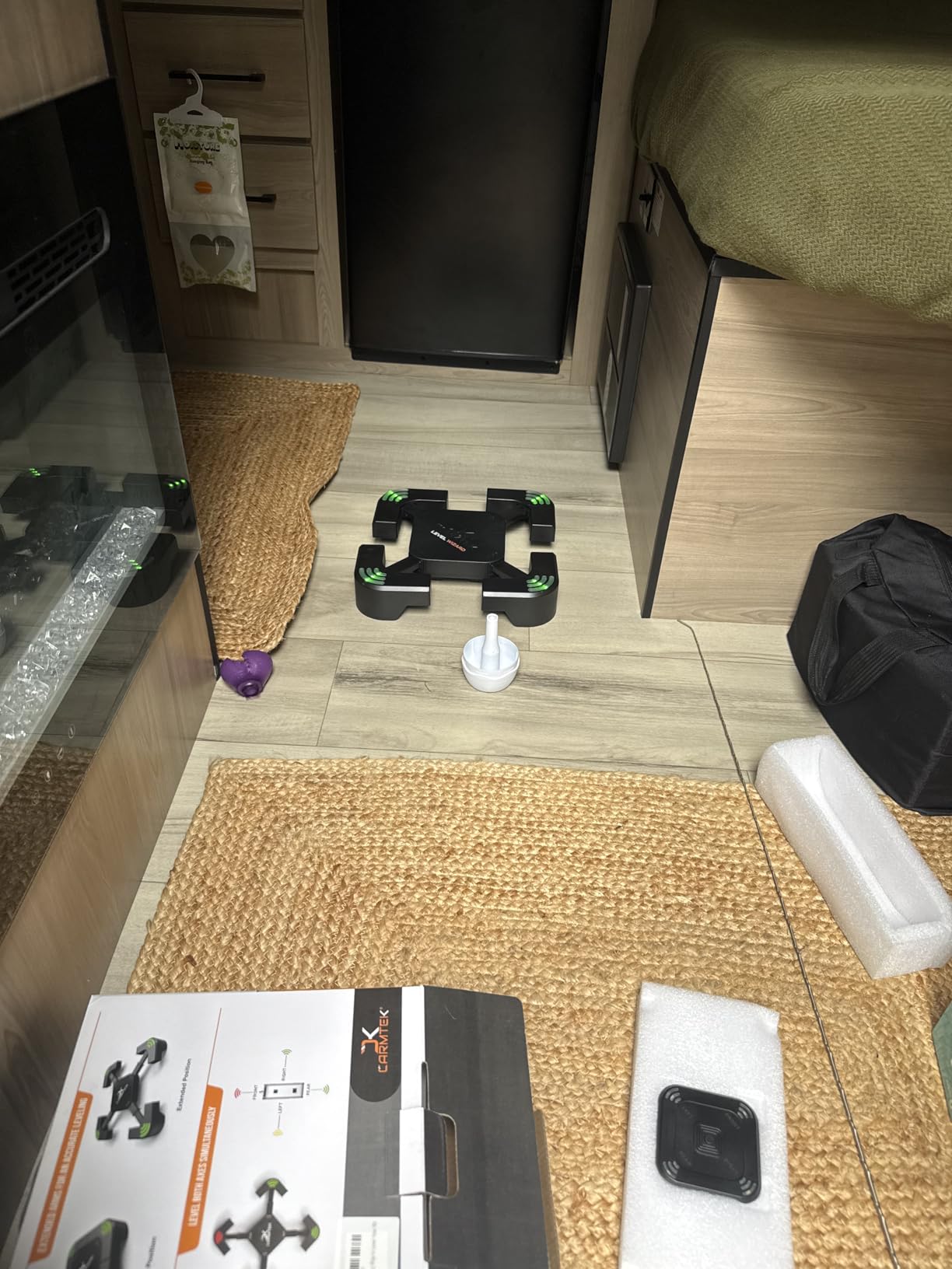 CARMTEK Level Wizard - Upgraded 2025 - Wireless RV Leveling System | Camper Leveling System with Extensible Legs for Accurate Leveling customer photo 1
