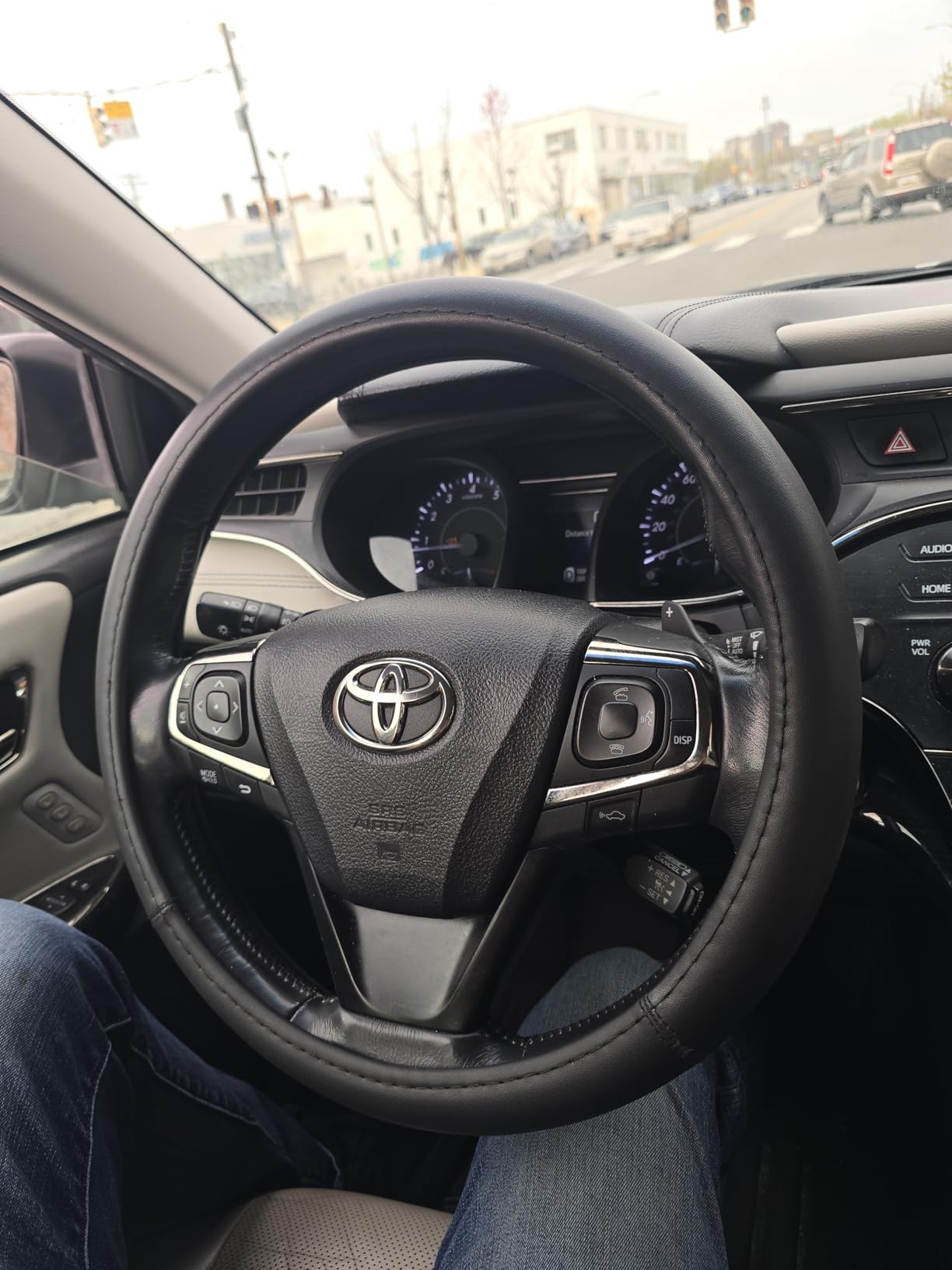 HOTOR Car Steering Wheel Cover - Universal Car Accessory for Diverse Cars, Leather Cover with Anti-Slip Lining, for Steering Wheel with a Diameter of 14.5
