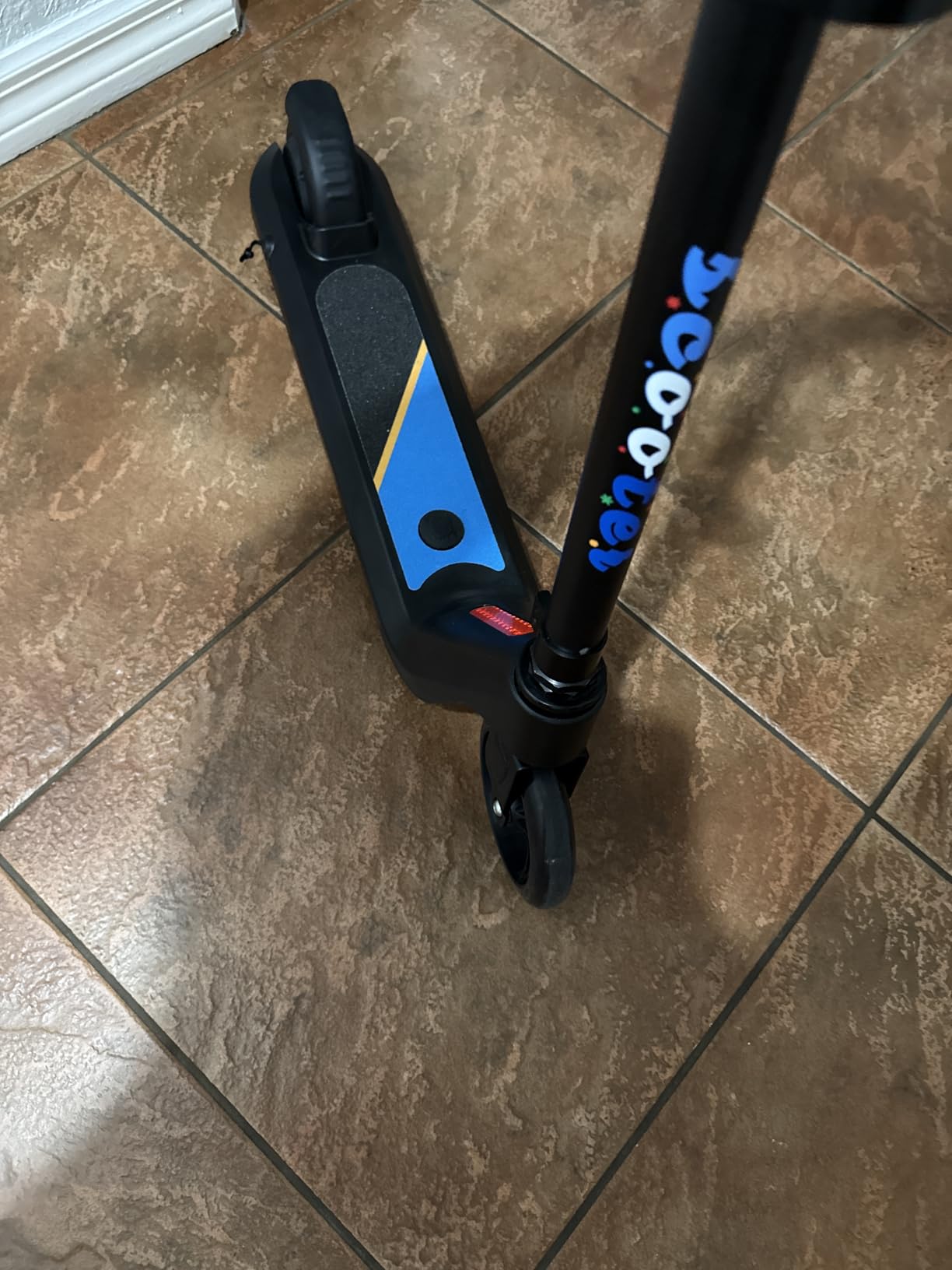 LINGTENG Electric Scooter for Kids Age 6-10, Kick-Start Boost Scooter with Adjustable Speed and Height, Flash Wheel & Deck Lights customer photo 2
