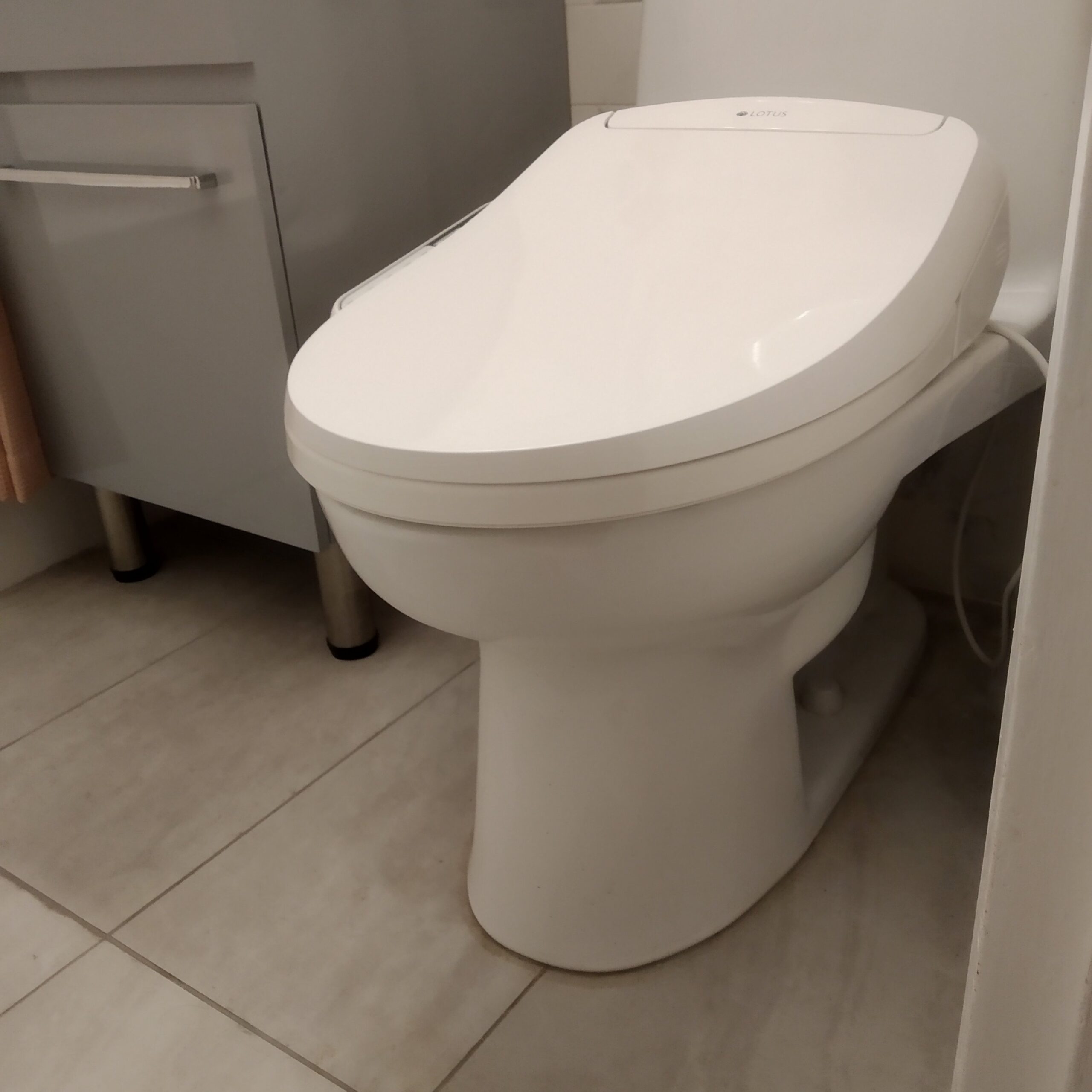 Bidet ATS-850 Elongated | Slim Heated Toilet Seat with Adjustable Warm Water Wash, Wireless Remote, Stainless Steel Nozzle, Warm Dryer, LED Night Light, Child Mode, Easy DIY Installation customer photo 2
